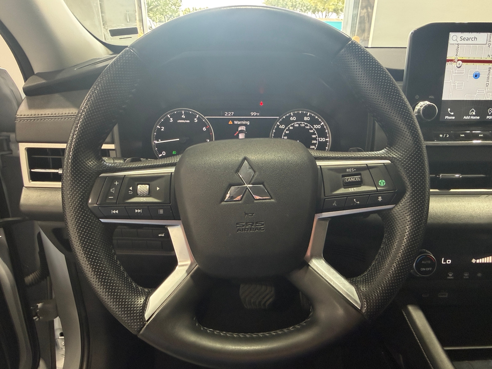 Thumbnail: 2024 Mitsubishi Outlander - 5