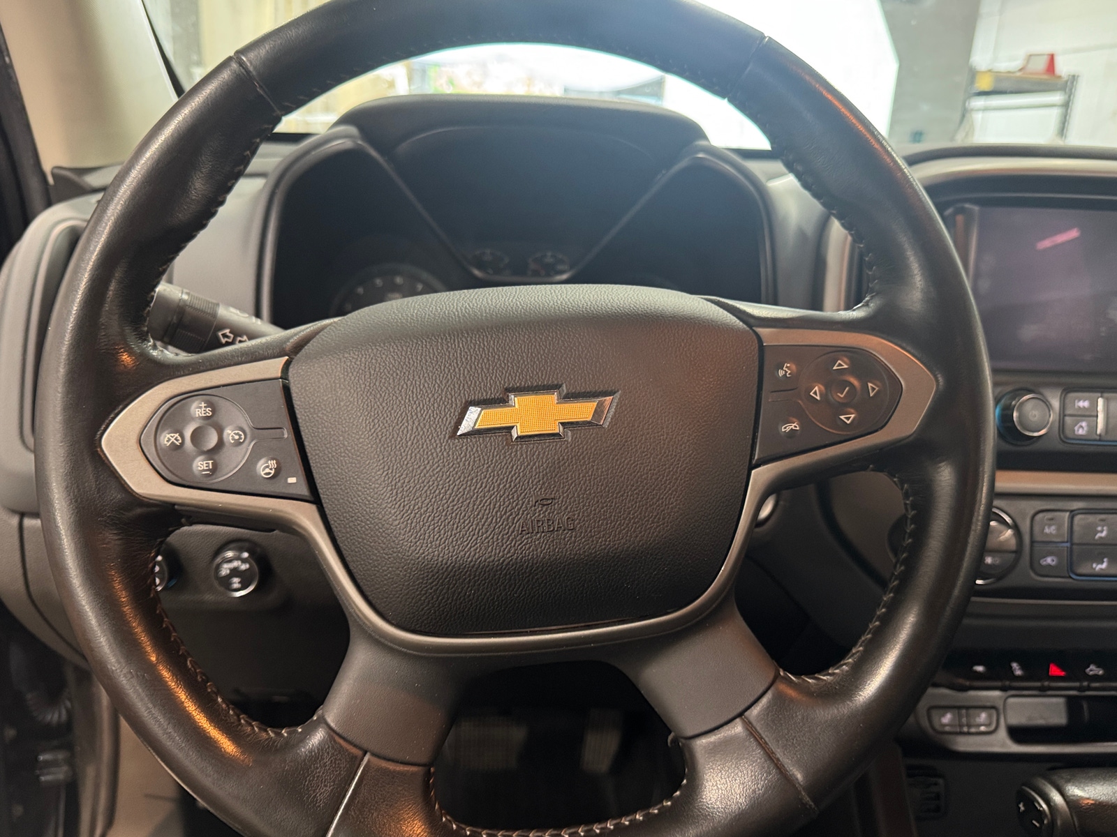 Thumbnail: 2019 Chevrolet Colorado - 4