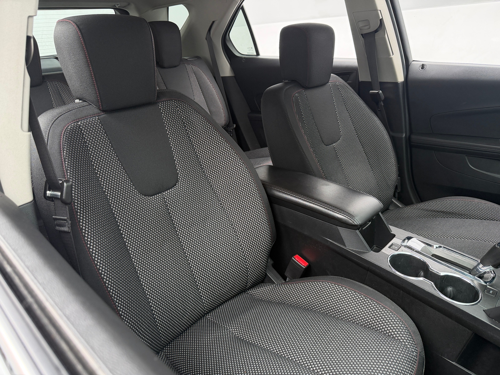 Thumbnail: 2017 Chevrolet Equinox - 2