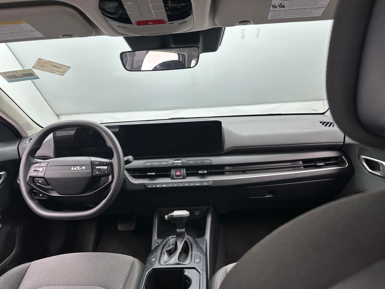 Thumbnail: 2025 Kia K4 - 3