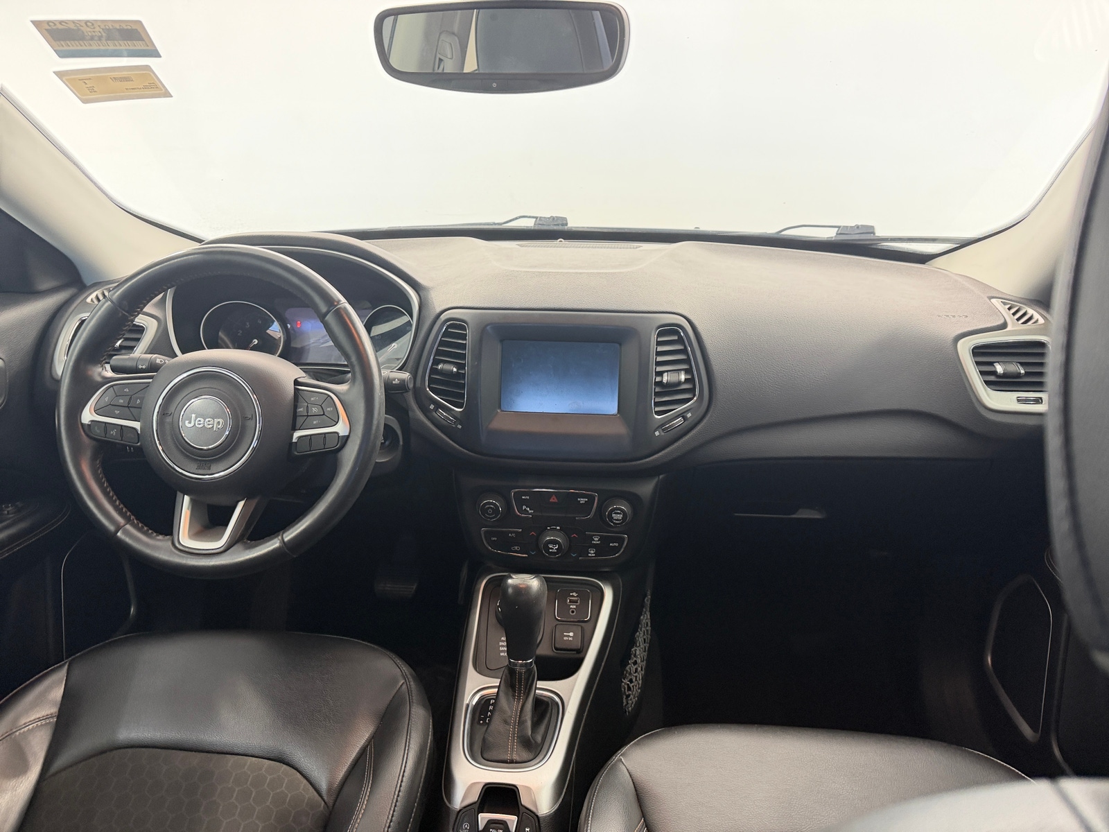Thumbnail: 2018 Jeep Compass - 3