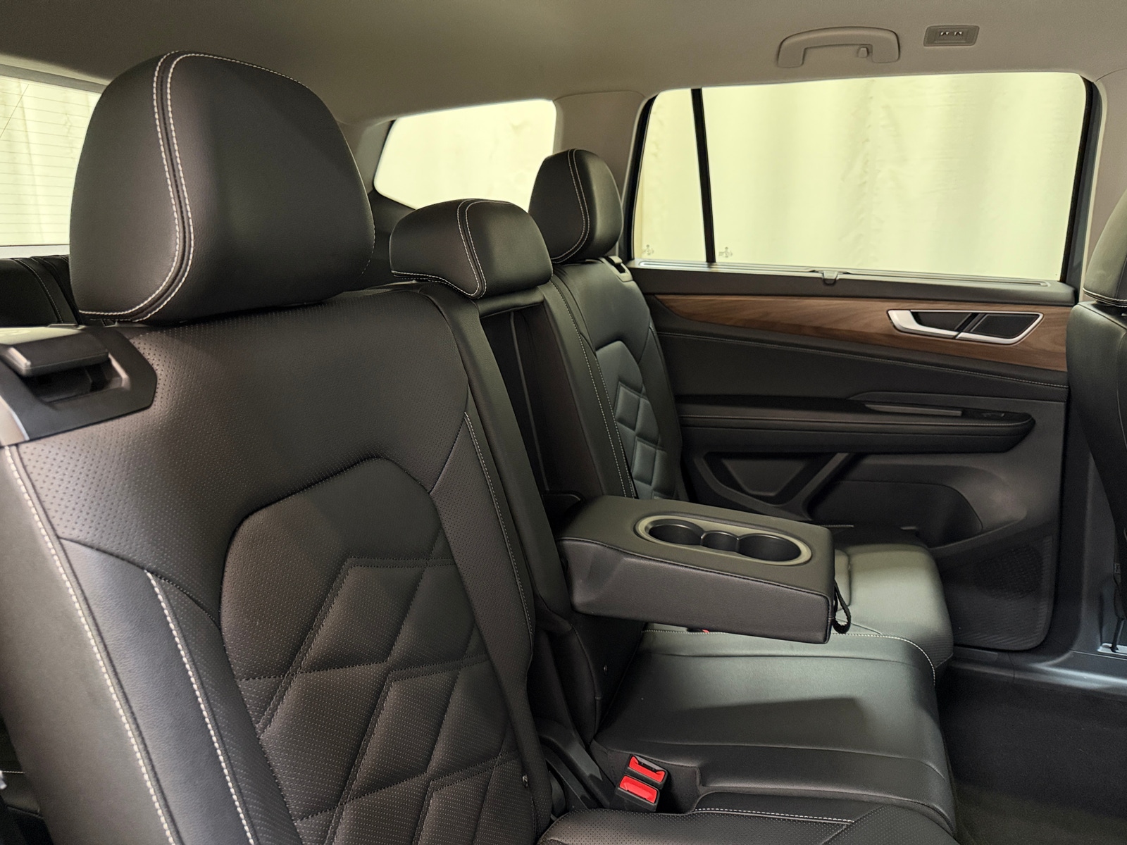 Thumbnail: 2026 Volkswagen Atlas - 5