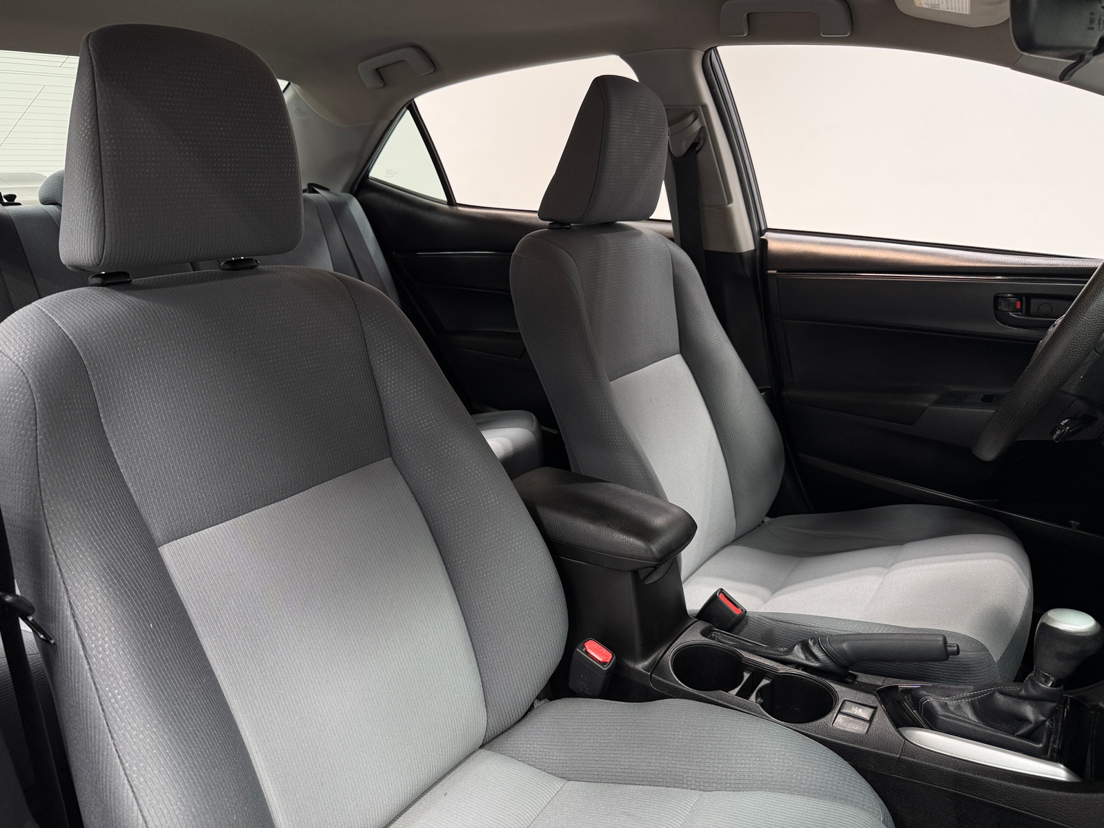 Thumbnail: 2017 Toyota Corolla - 2