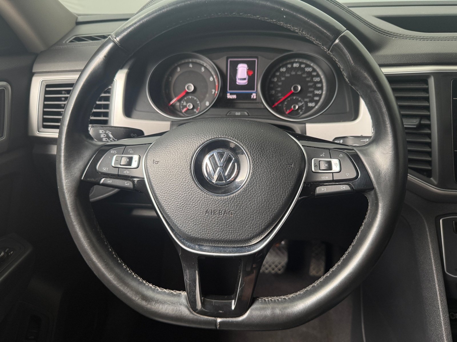 Thumbnail: 2019 Volkswagen Atlas - 4