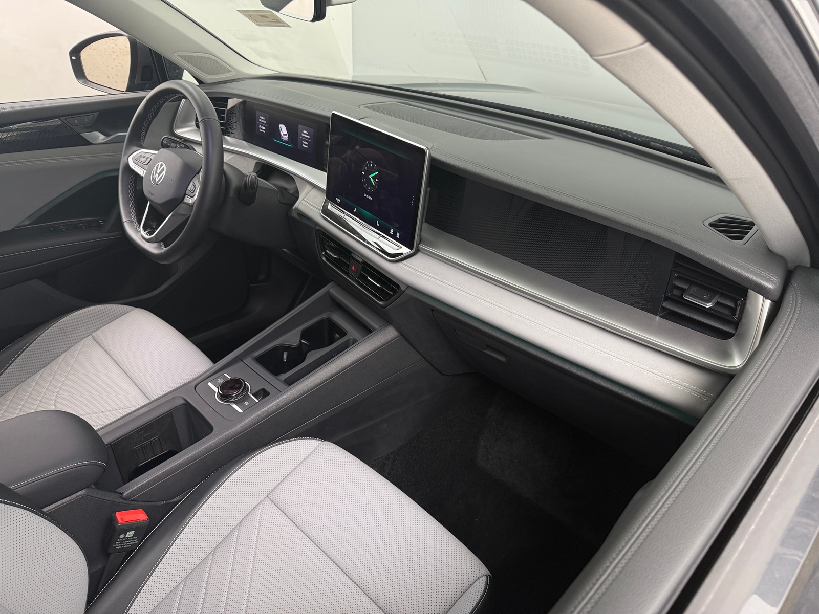 Thumbnail: 2026 Volkswagen Tiguan - 3
