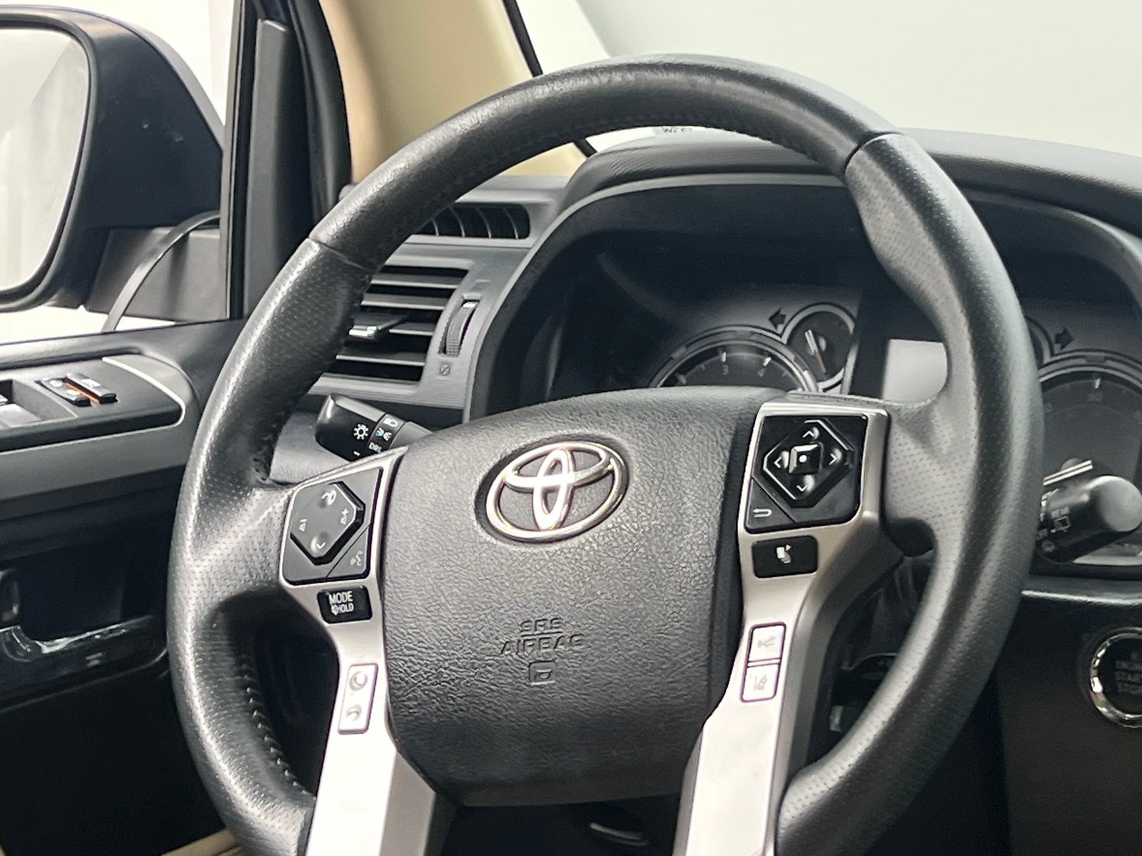 Thumbnail: 2022 Toyota 4Runner - 5