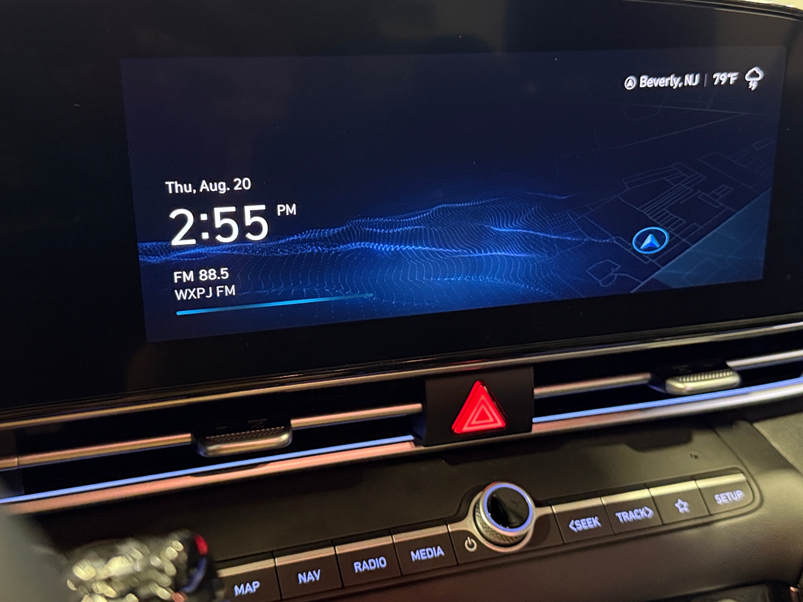 Thumbnail: 2023 Hyundai Elantra - 3