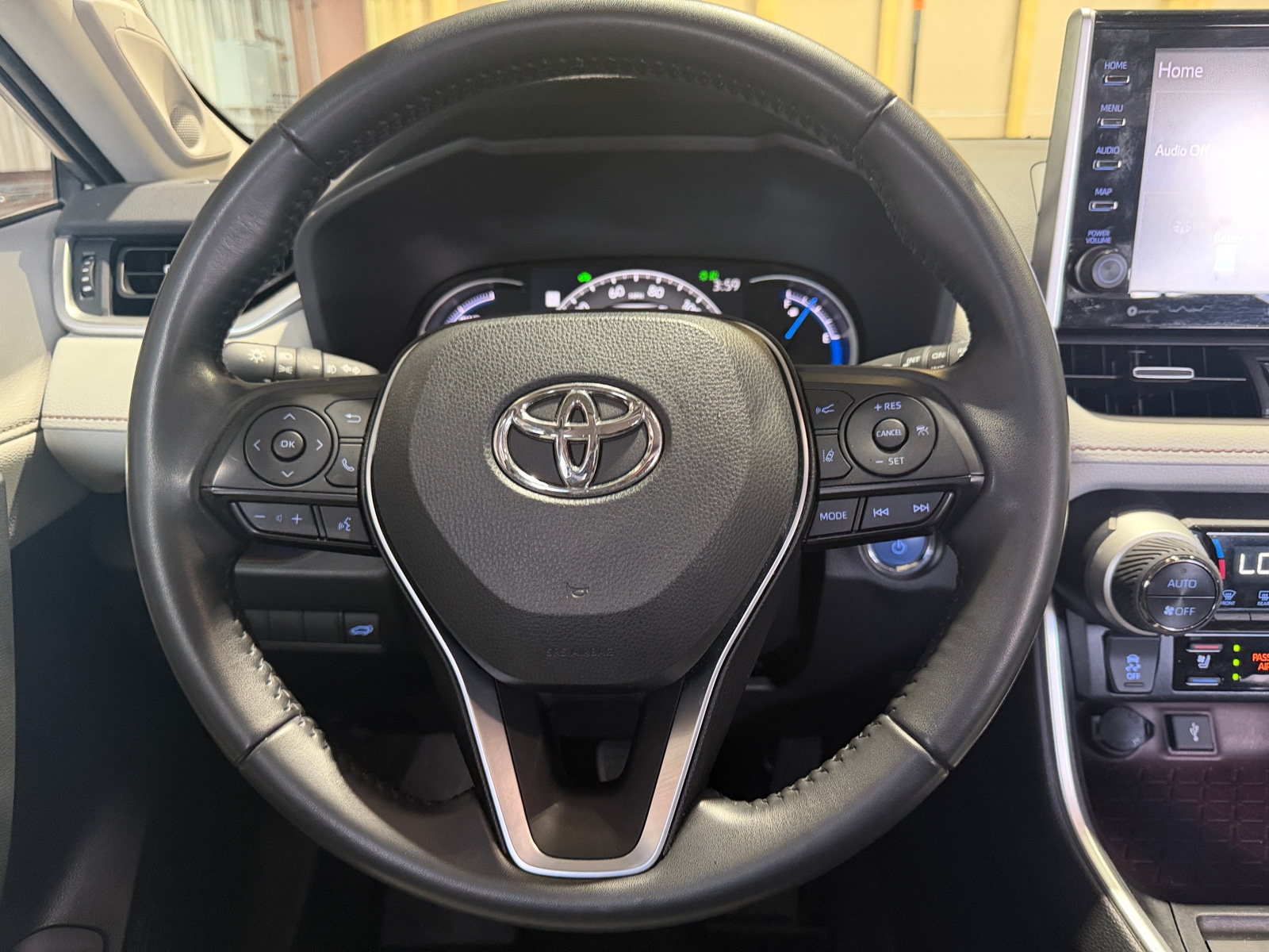 Thumbnail: 2022 Toyota RAV4 - 5