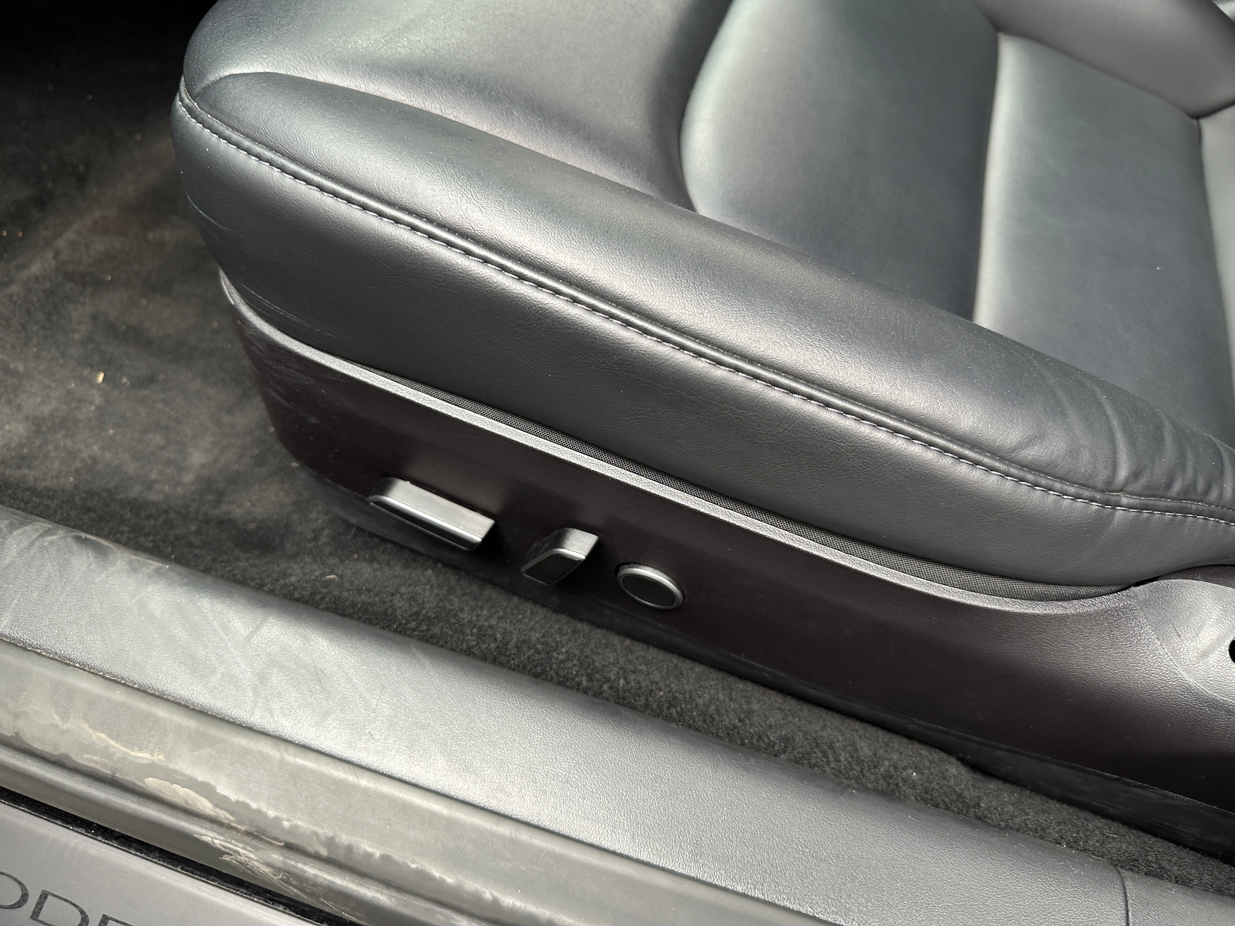 2022 Tesla Model 3 Long Range - Photo 11