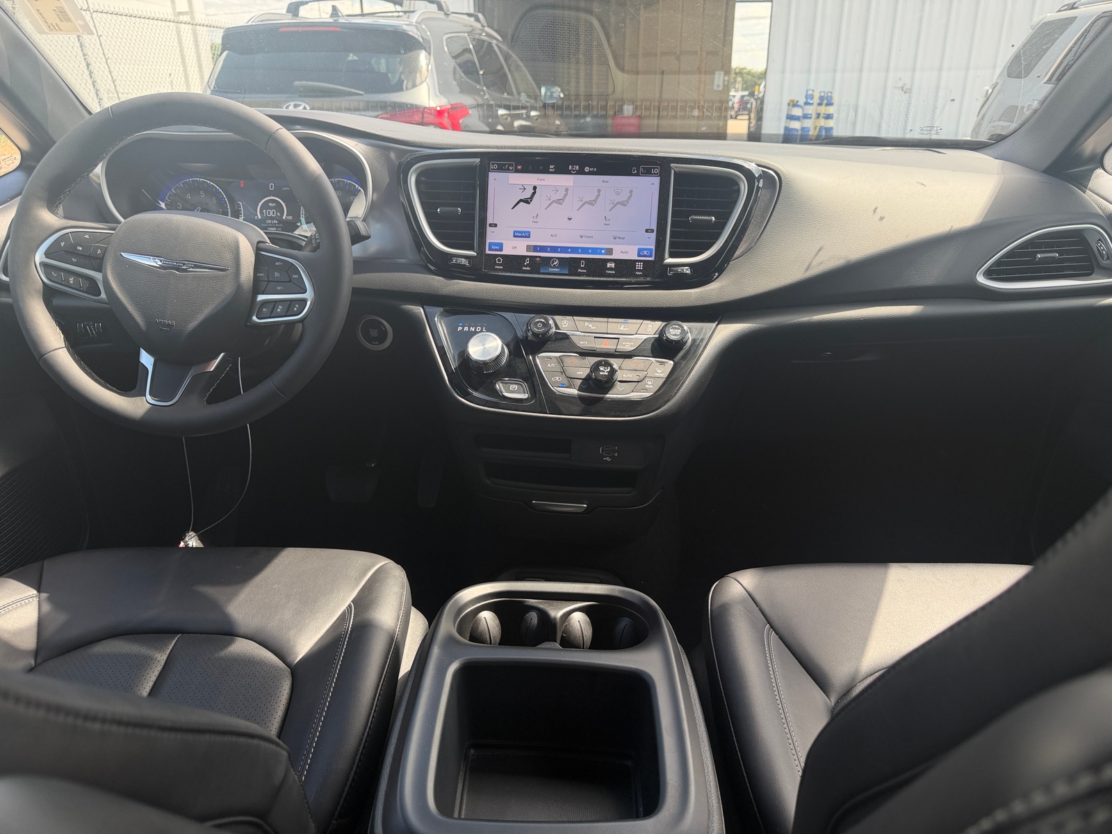 Thumbnail: 2026 Chrysler Pacifica - 2
