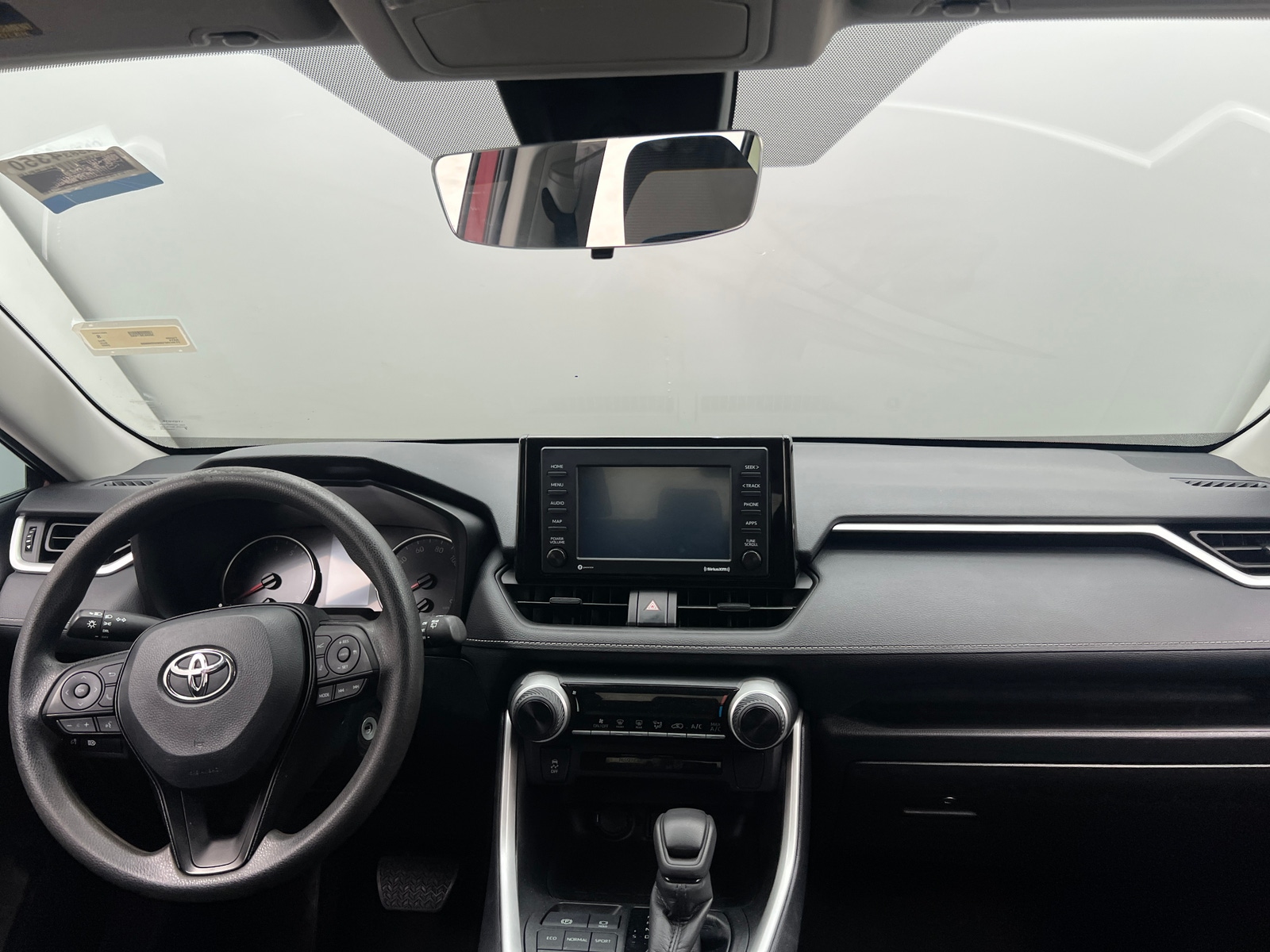 Thumbnail: 2022 Toyota RAV4 - 3