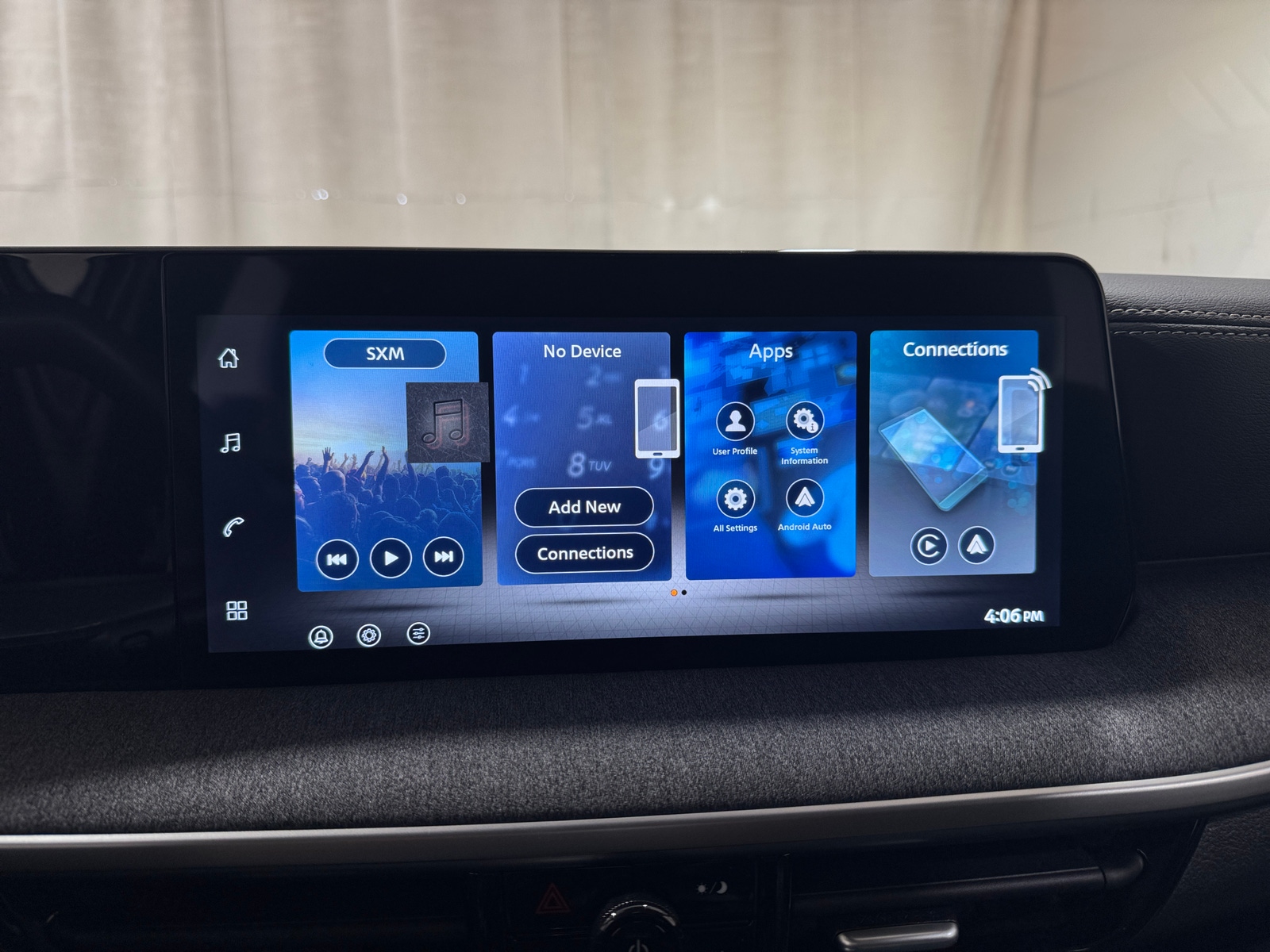 Thumbnail: 2026 Nissan Kicks - 4