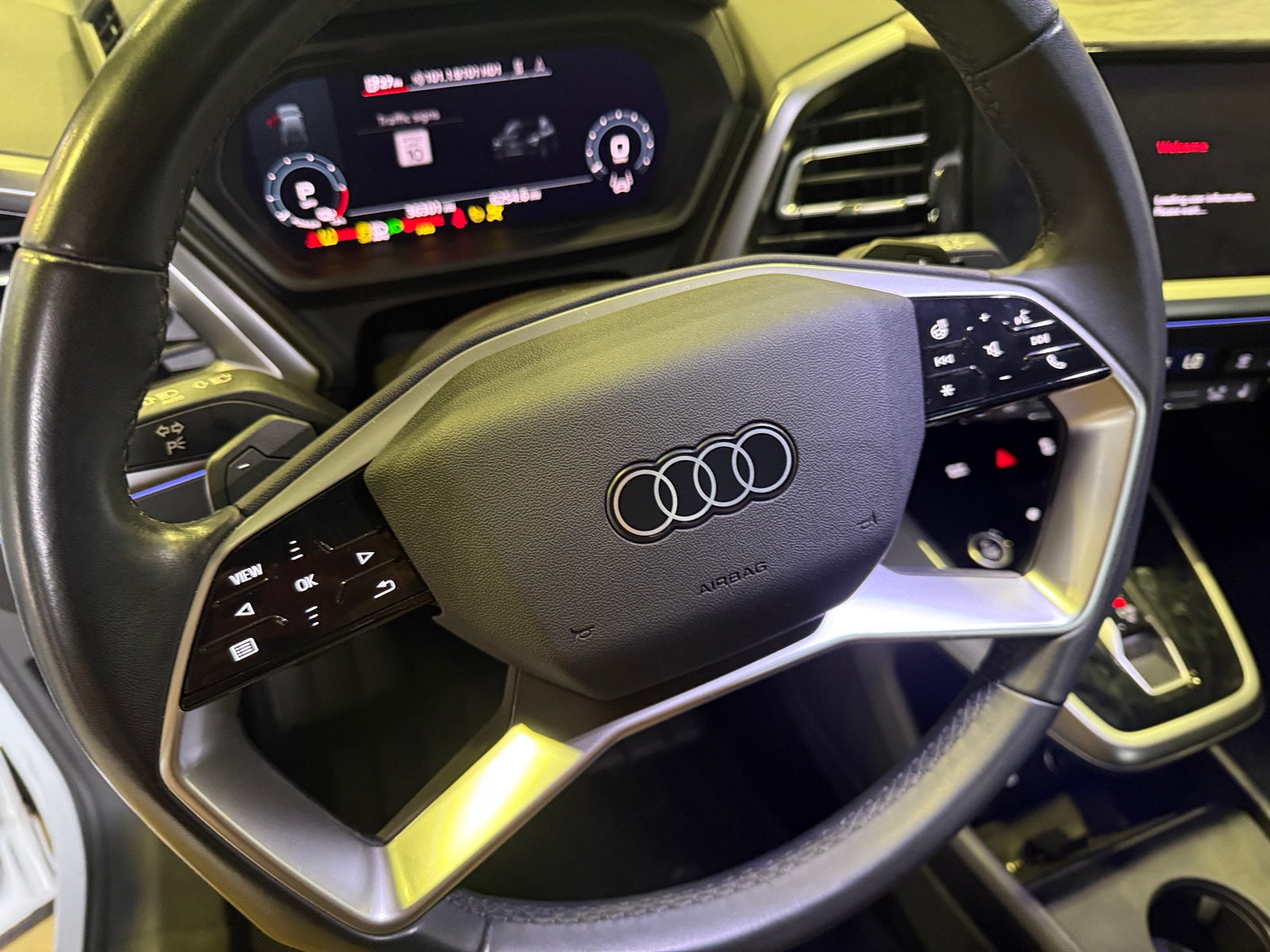 Thumbnail: 2023 Audi Q4 e-tron - 4
