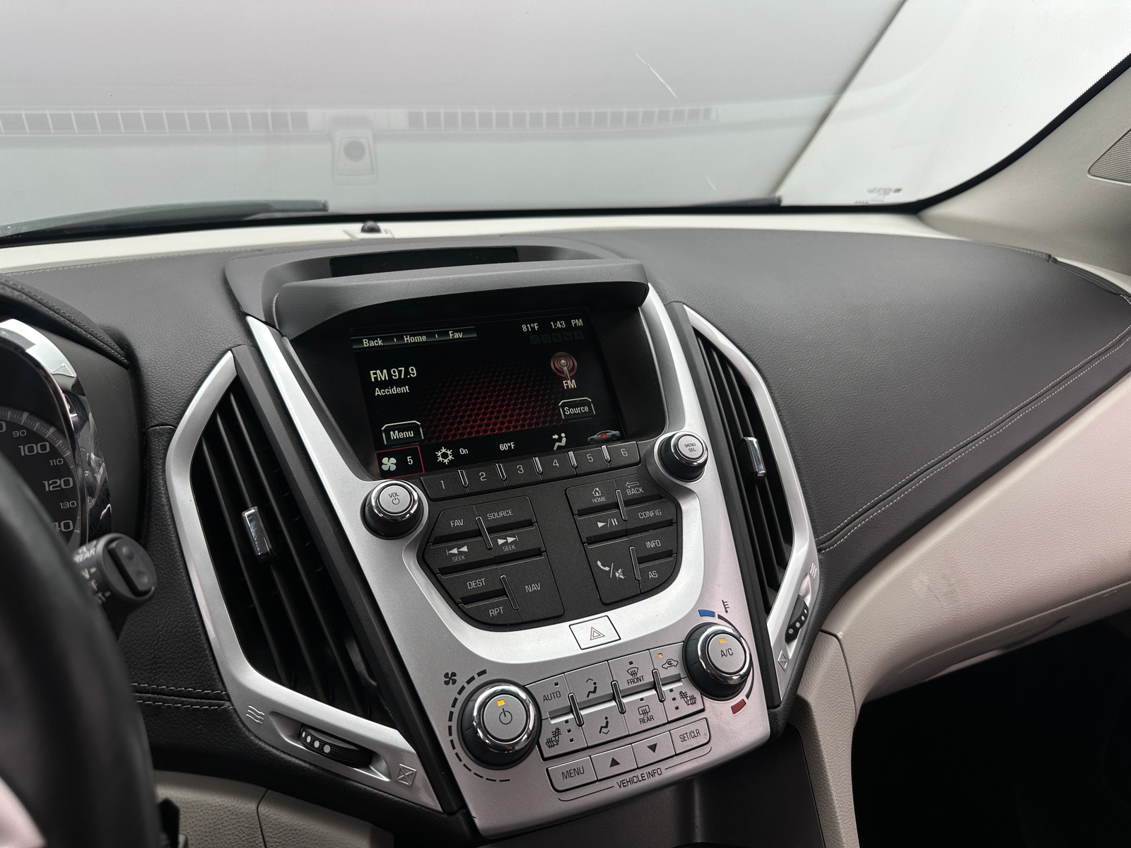 Thumbnail: 2017 GMC Terrain - 3
