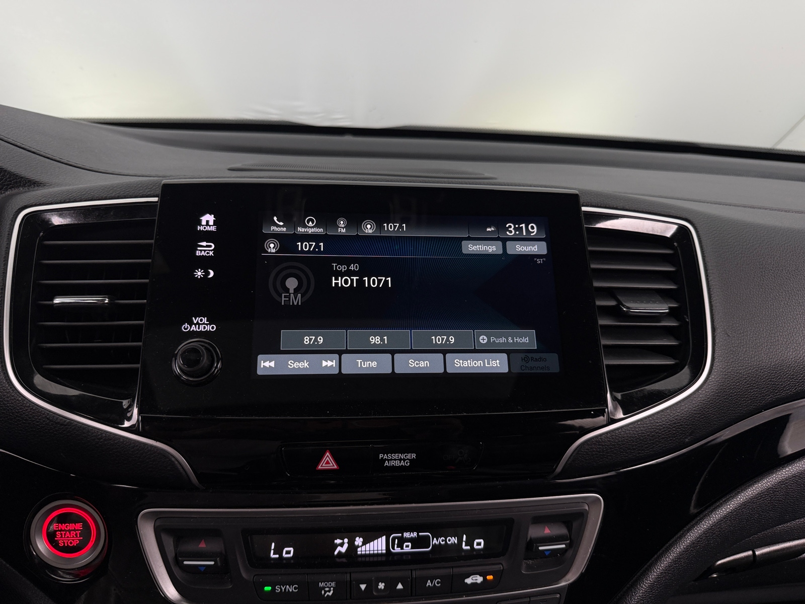 Thumbnail: 2020 Honda Pilot - 3