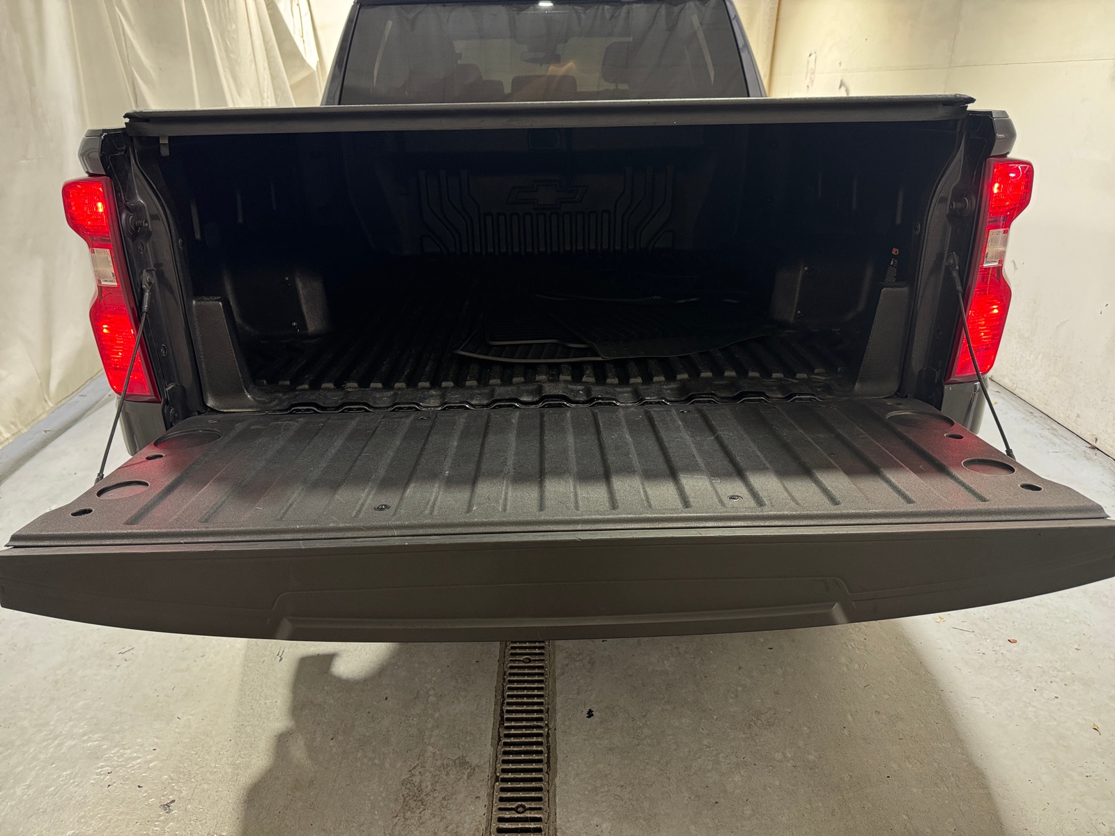 Thumbnail: 2022 Chevrolet Silverado 1500 - 7