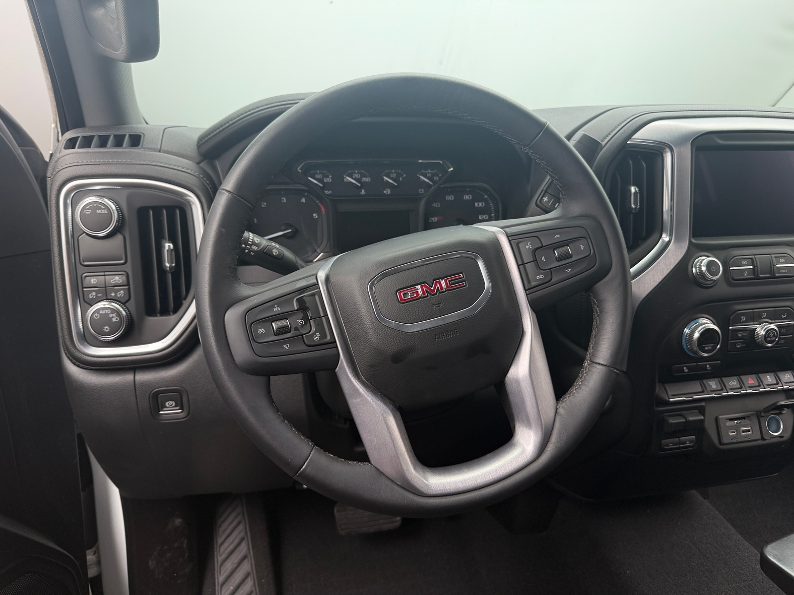 Thumbnail: 2022 GMC Sierra 3500 - 5