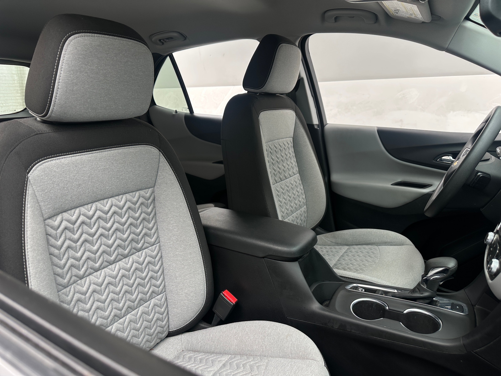 Thumbnail: 2022 Chevrolet Equinox - 2