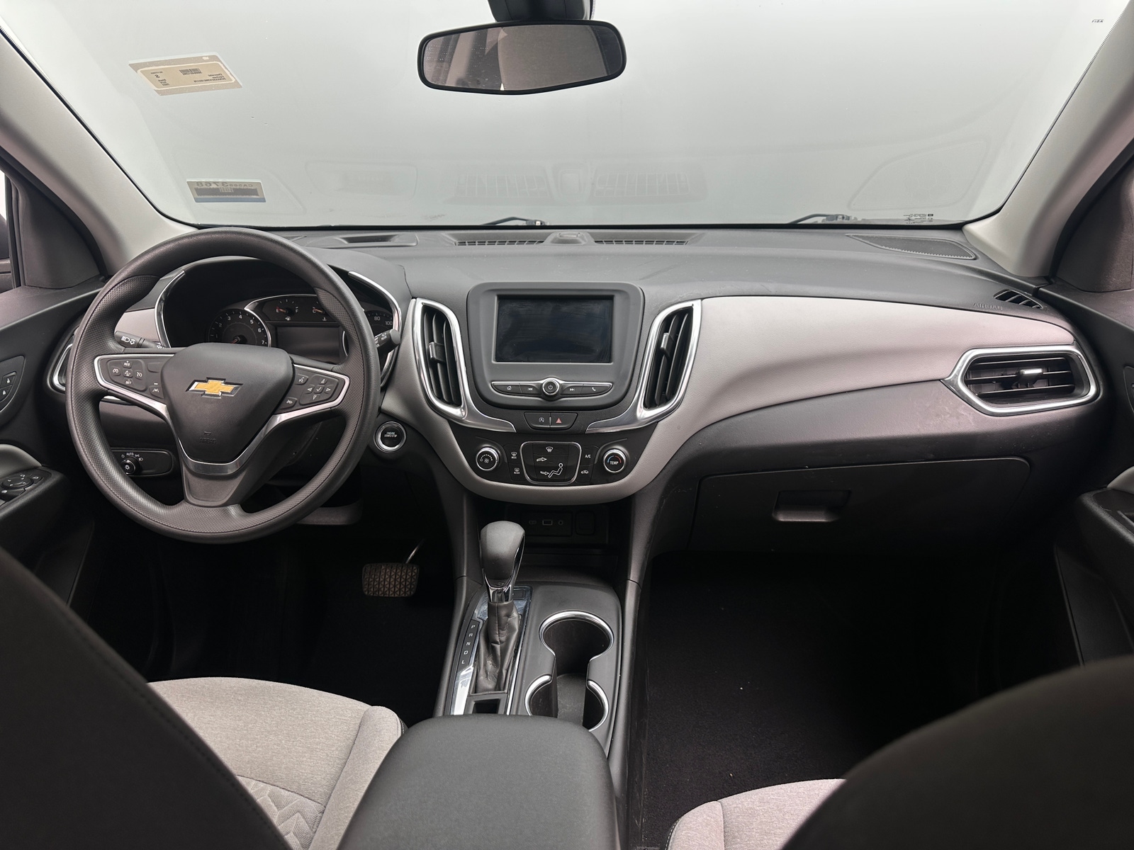 Thumbnail: 2022 Chevrolet Equinox - 3