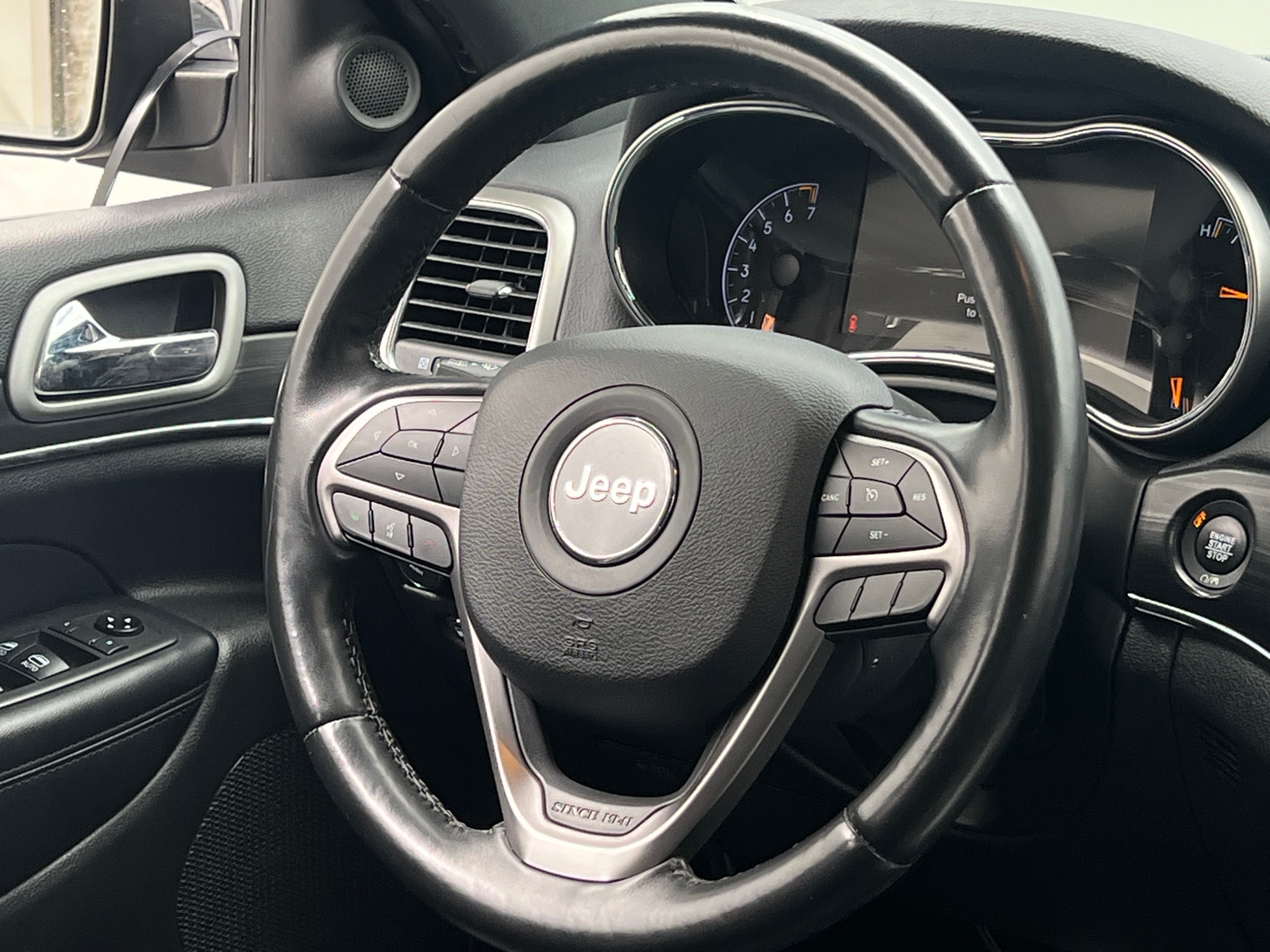 Thumbnail: 2021 Jeep Grand Cherokee - 4