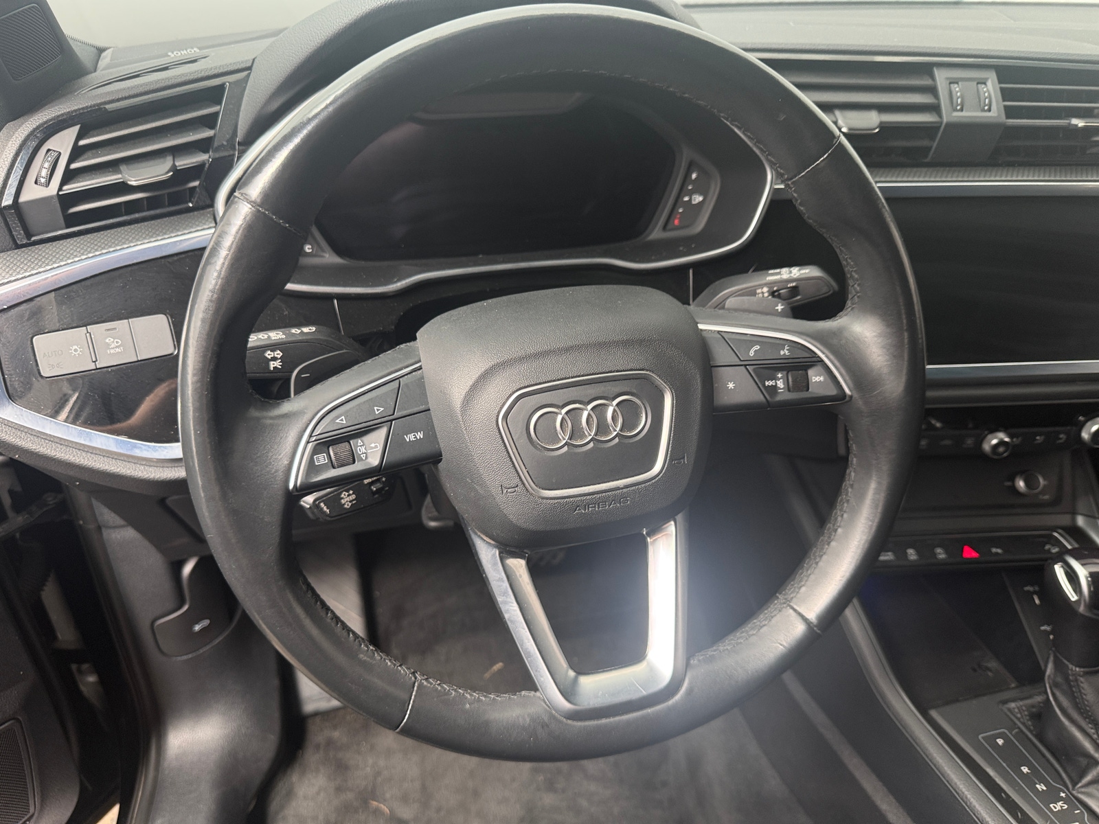 Thumbnail: 2022 Audi Q3 - 4