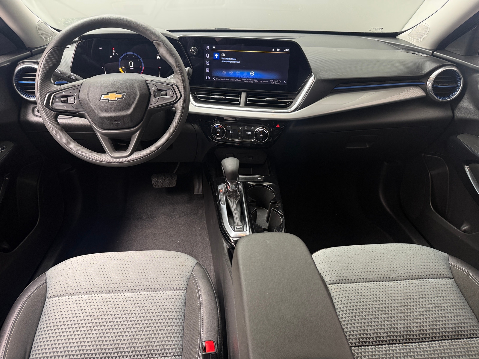 Thumbnail: 2025 Chevrolet Trax - 2