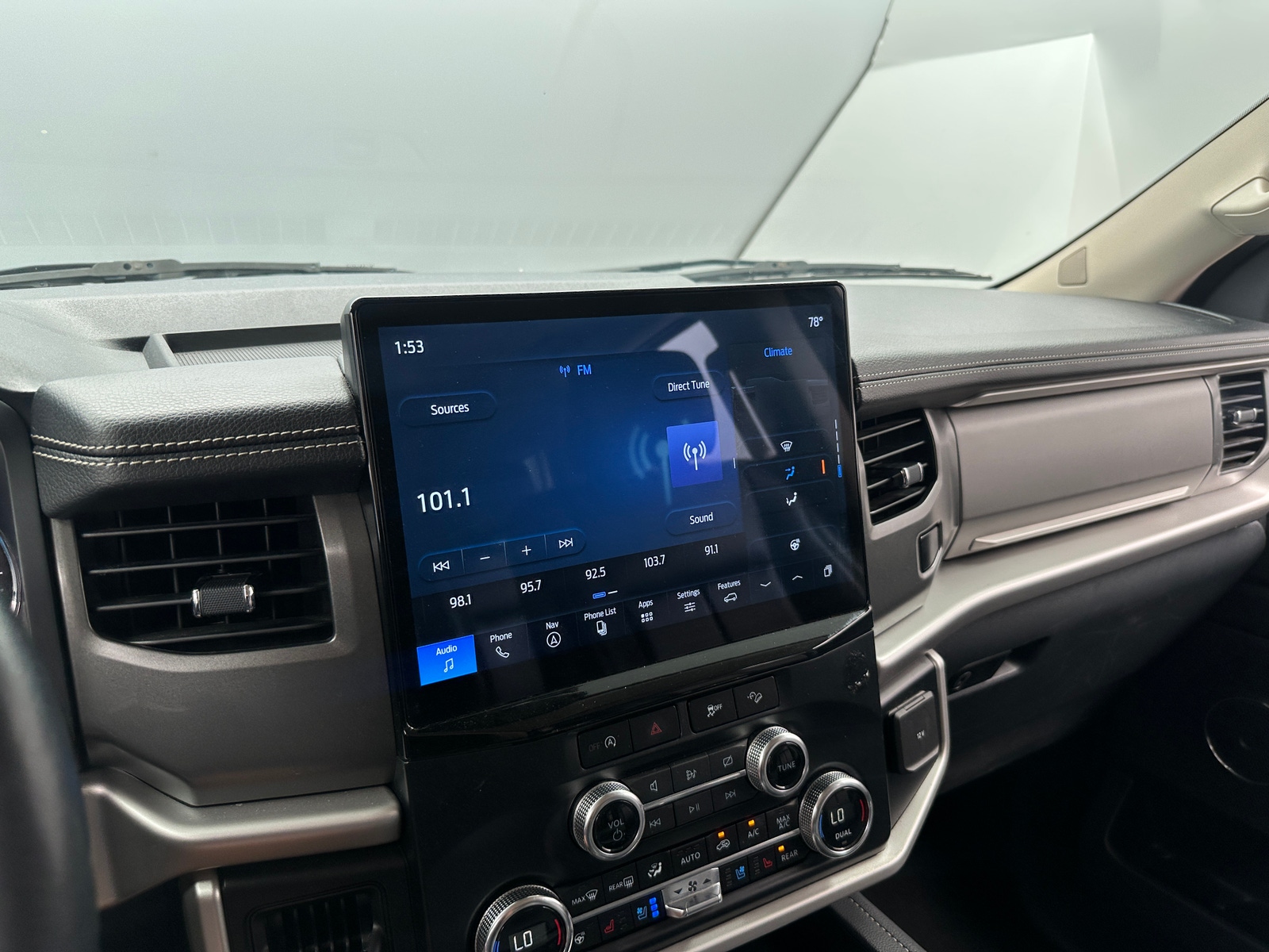 Thumbnail: 2024 Ford Expedition MAX - 3