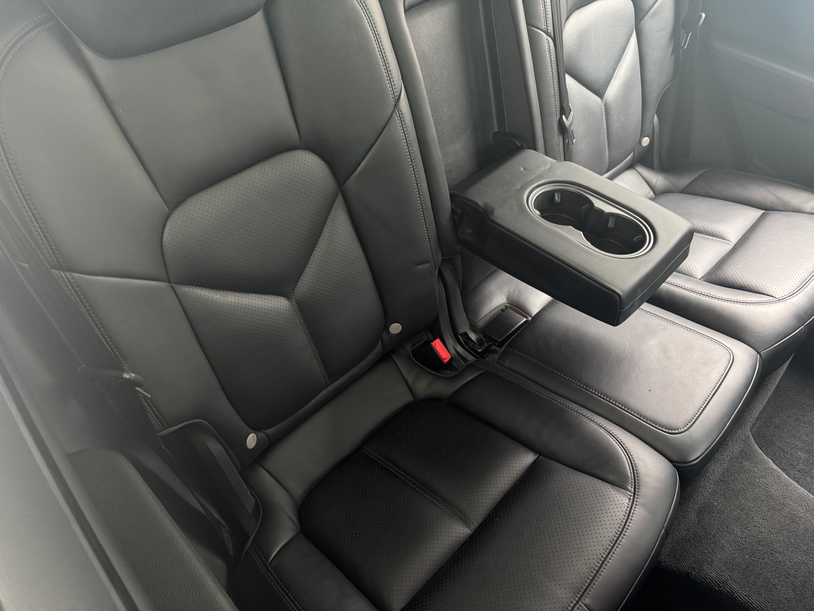Thumbnail: 2016 Porsche Cayenne - 5