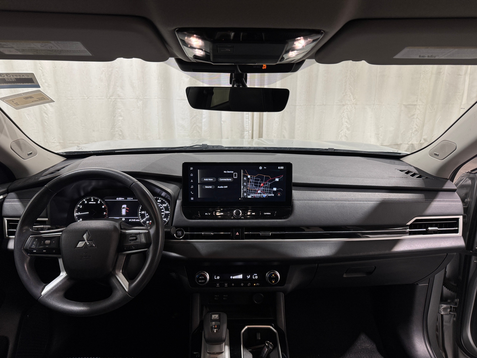 Thumbnail: 2025 Mitsubishi Outlander - 3