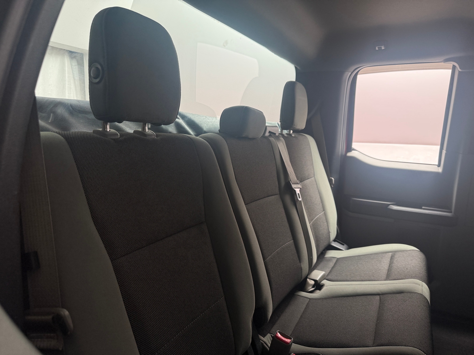 Thumbnail: 2017 Ford Econoline - 6