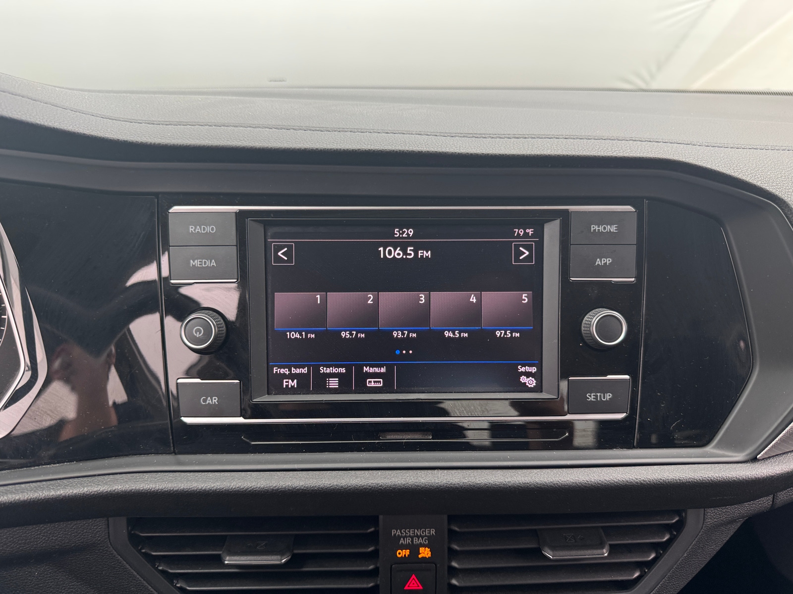 Thumbnail: 2019 Volkswagen Jetta - 4