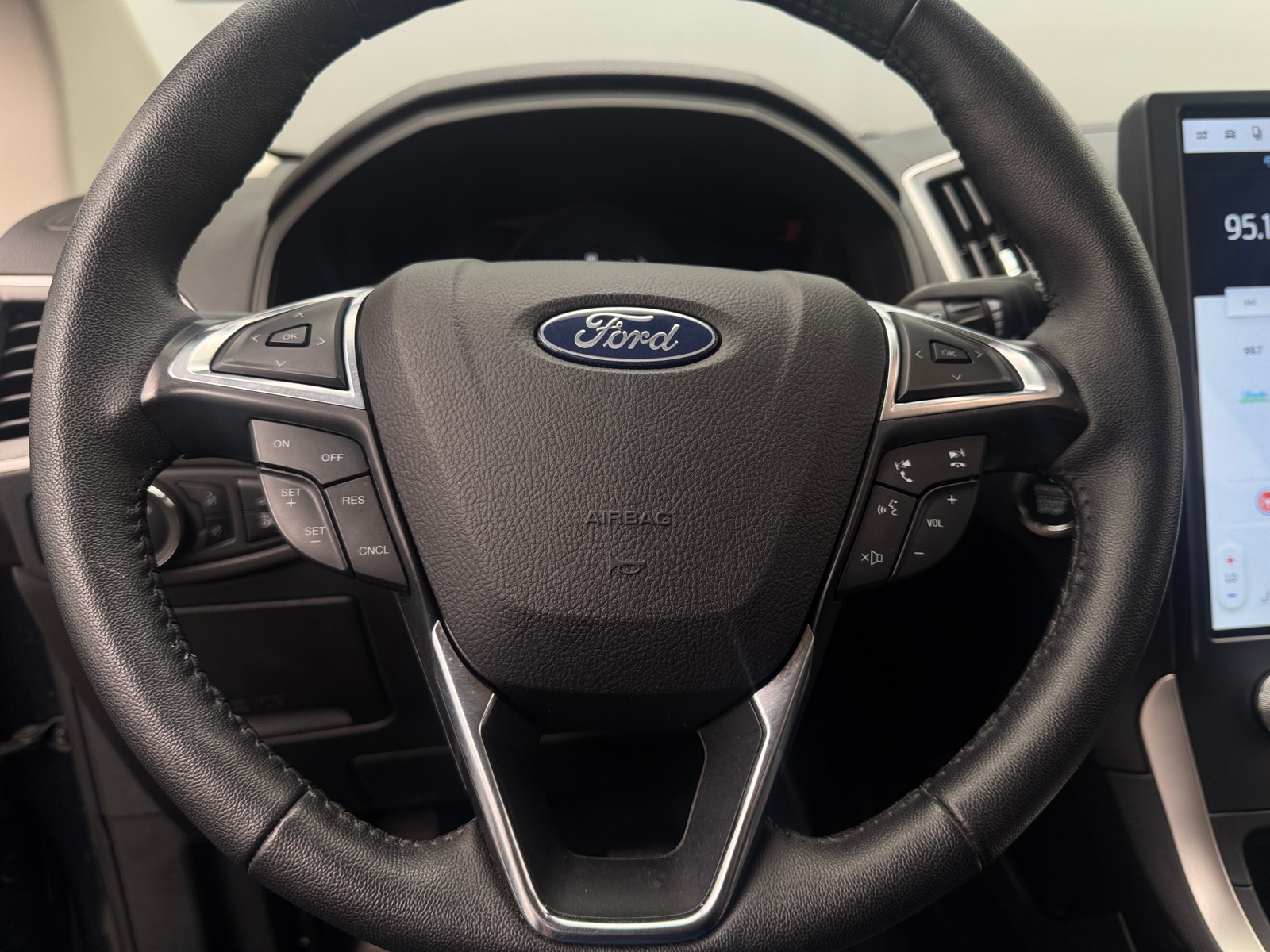 Thumbnail: 2024 Ford Edge - 4