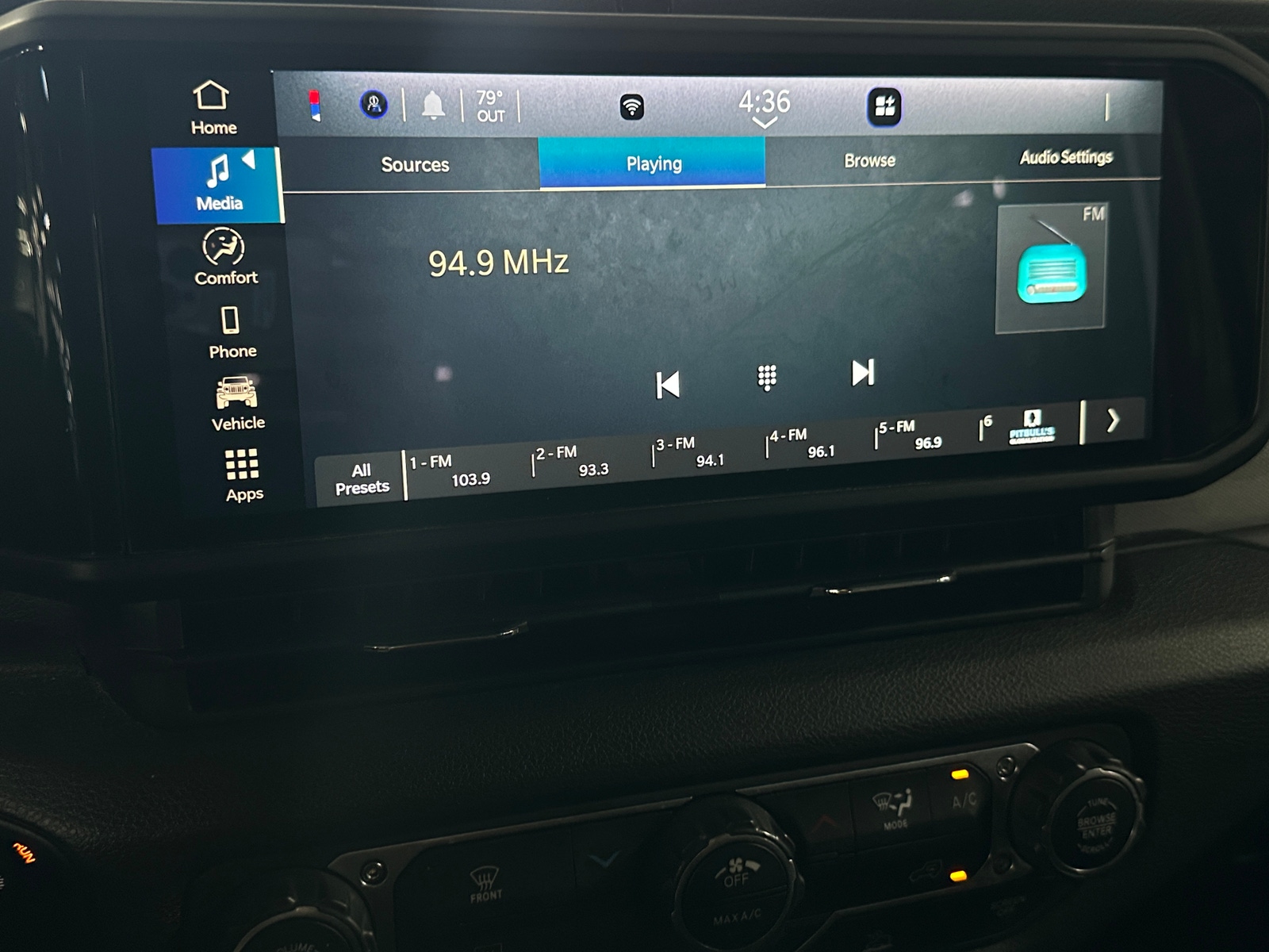 Thumbnail: 2024 Jeep Wrangler - 4