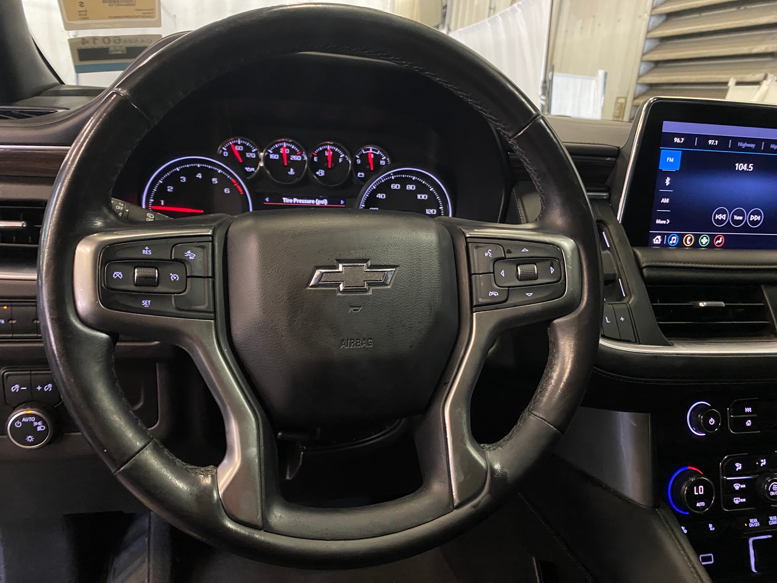 Thumbnail: 2021 Chevrolet Tahoe - 4
