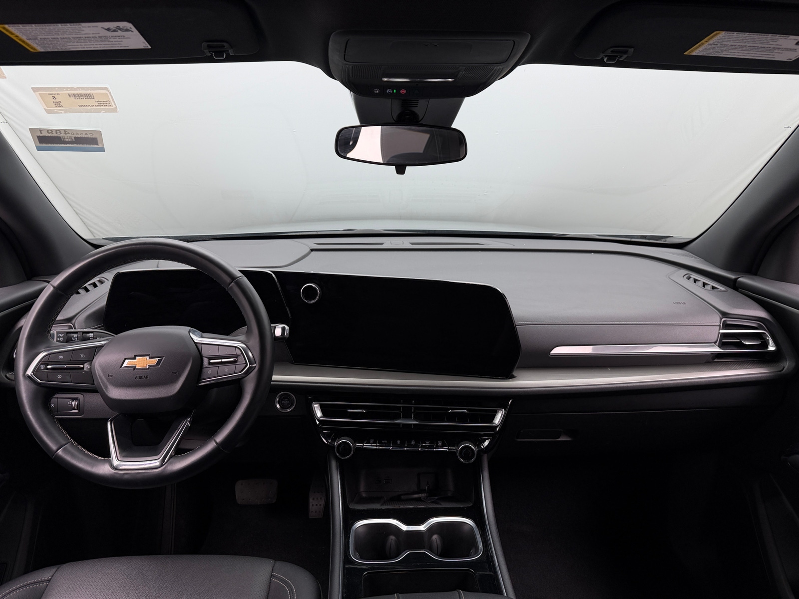Thumbnail: 2025 Chevrolet Traverse - 2