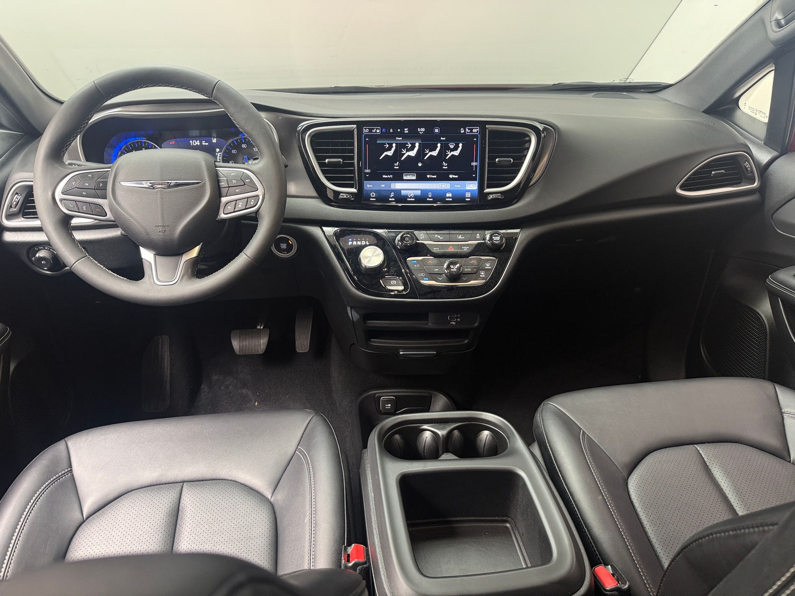 Thumbnail: 2026 Chrysler Pacifica - 2