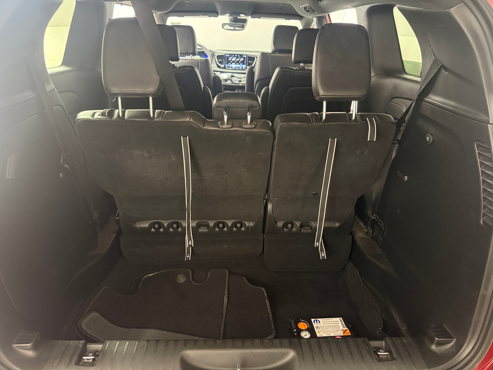Thumbnail: 2026 Chrysler Pacifica - 6