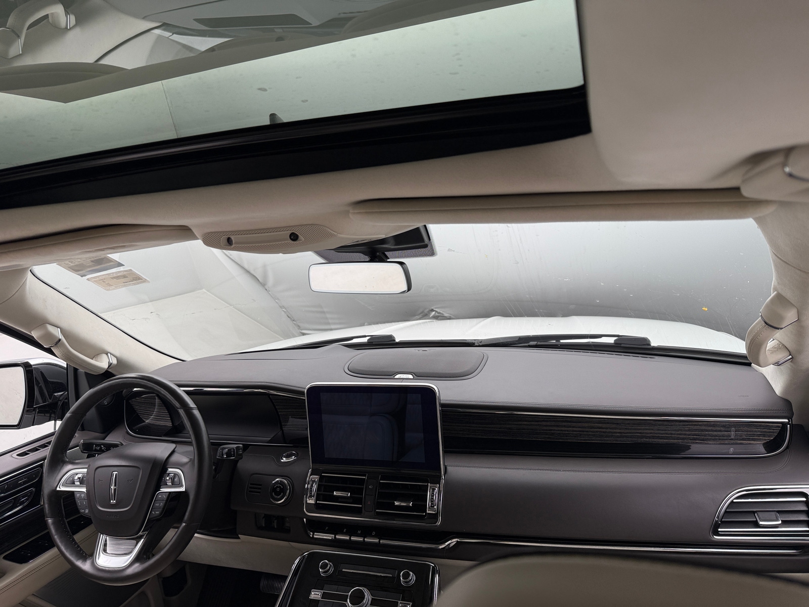 Thumbnail: 2020 Lincoln Navigator L - 2