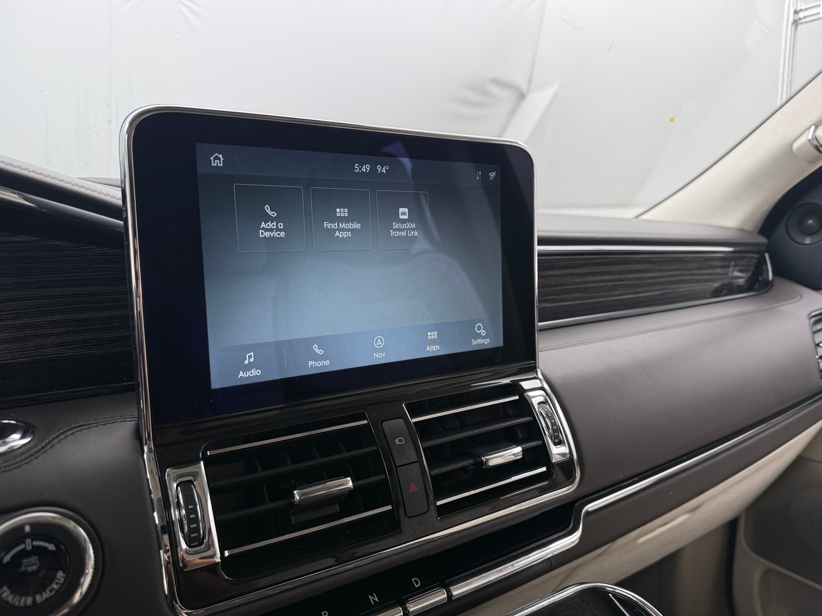 Thumbnail: 2020 Lincoln Navigator L - 3