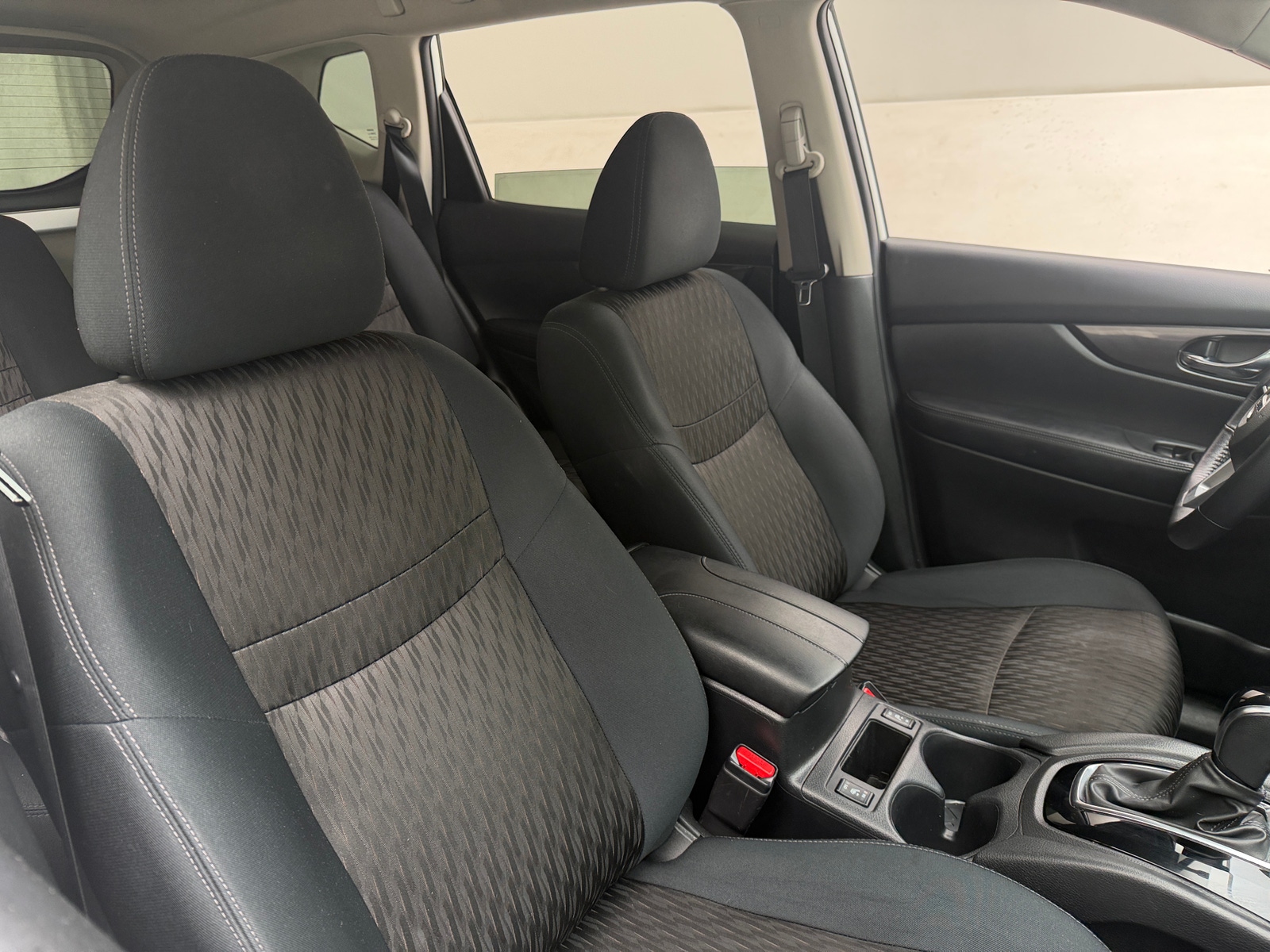 Thumbnail: 2018 Nissan Rogue - 2