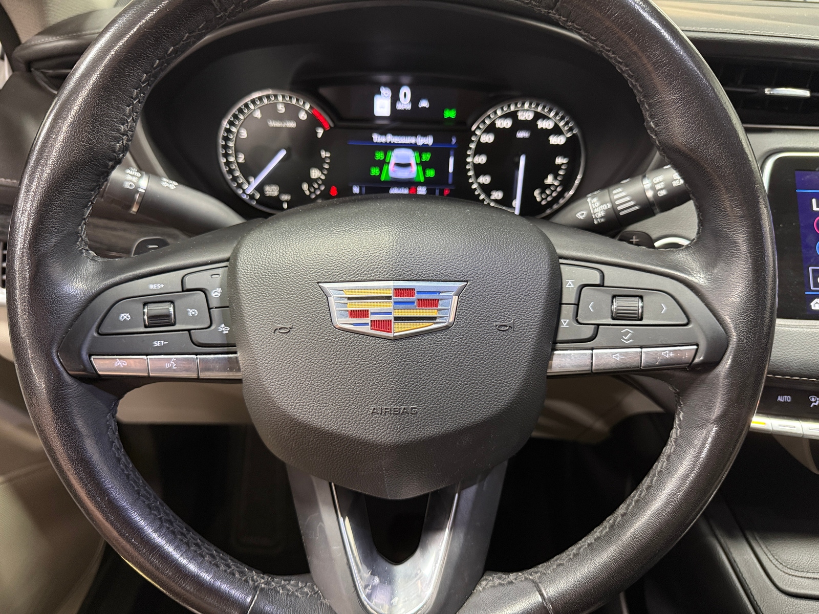 Thumbnail: 2020 Cadillac XT4 - 4
