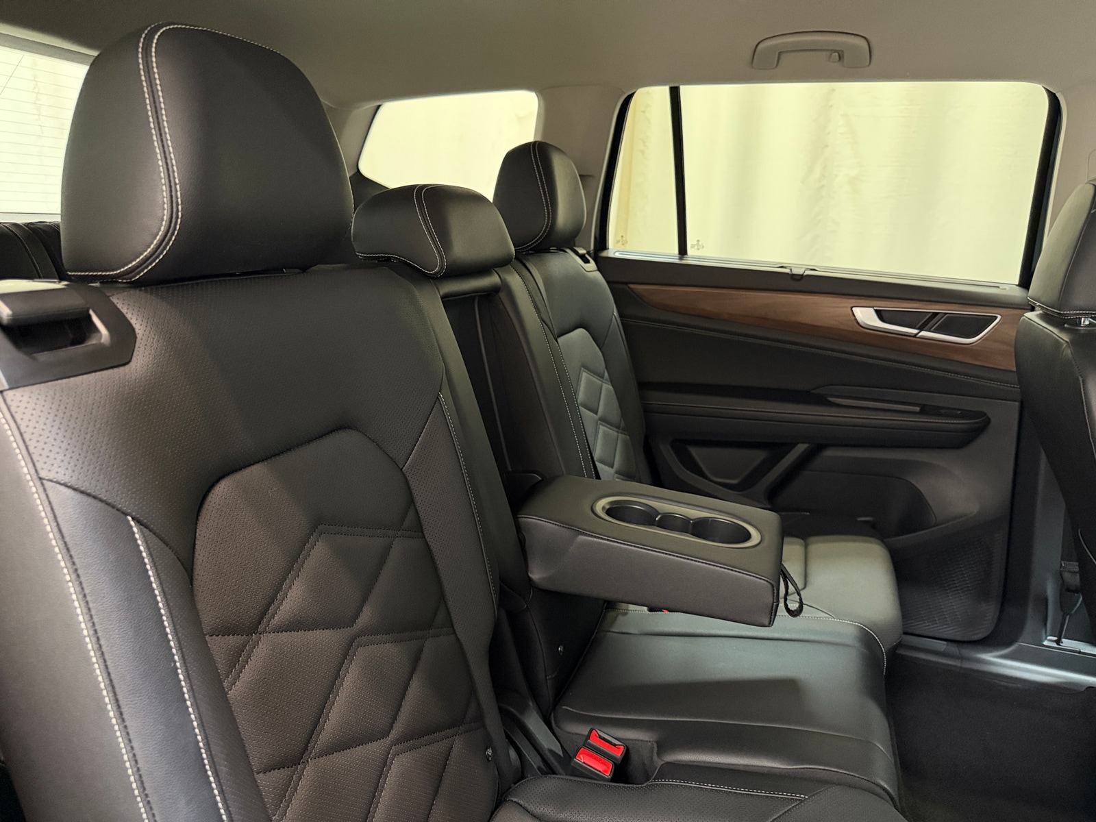 Thumbnail: 2026 Volkswagen Atlas - 5