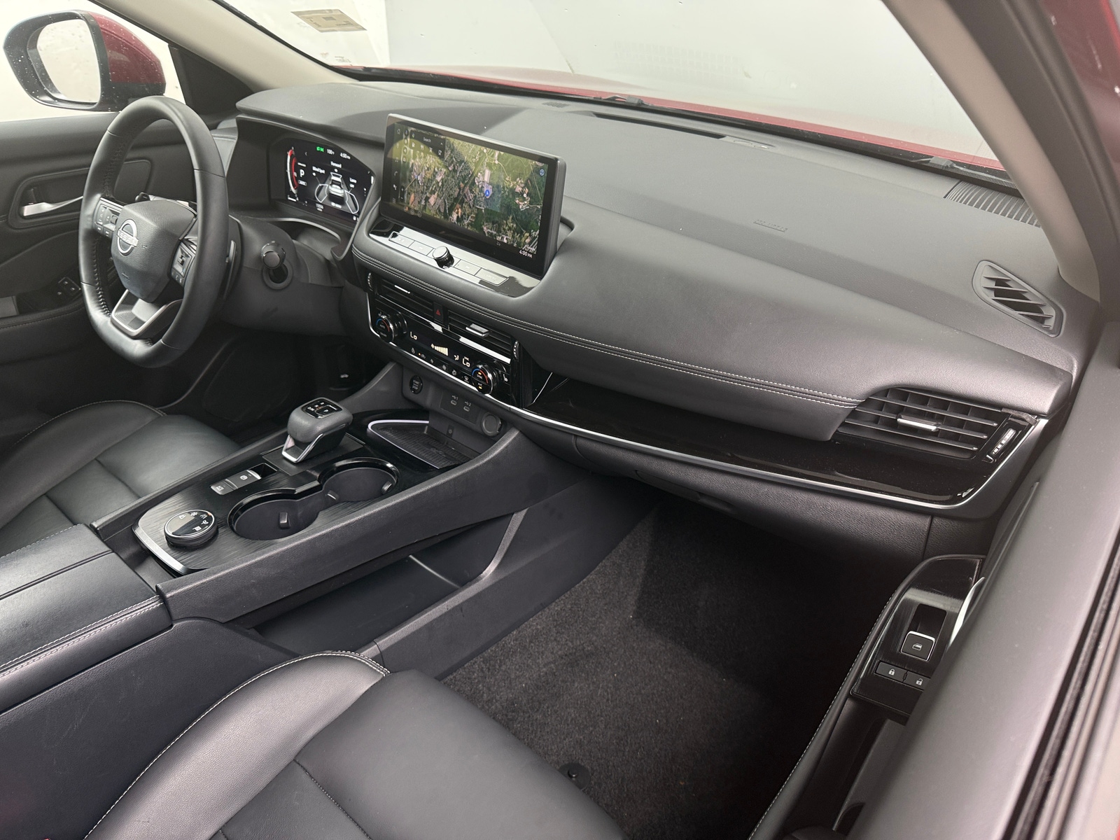 Thumbnail: 2025 Nissan Rogue - 2