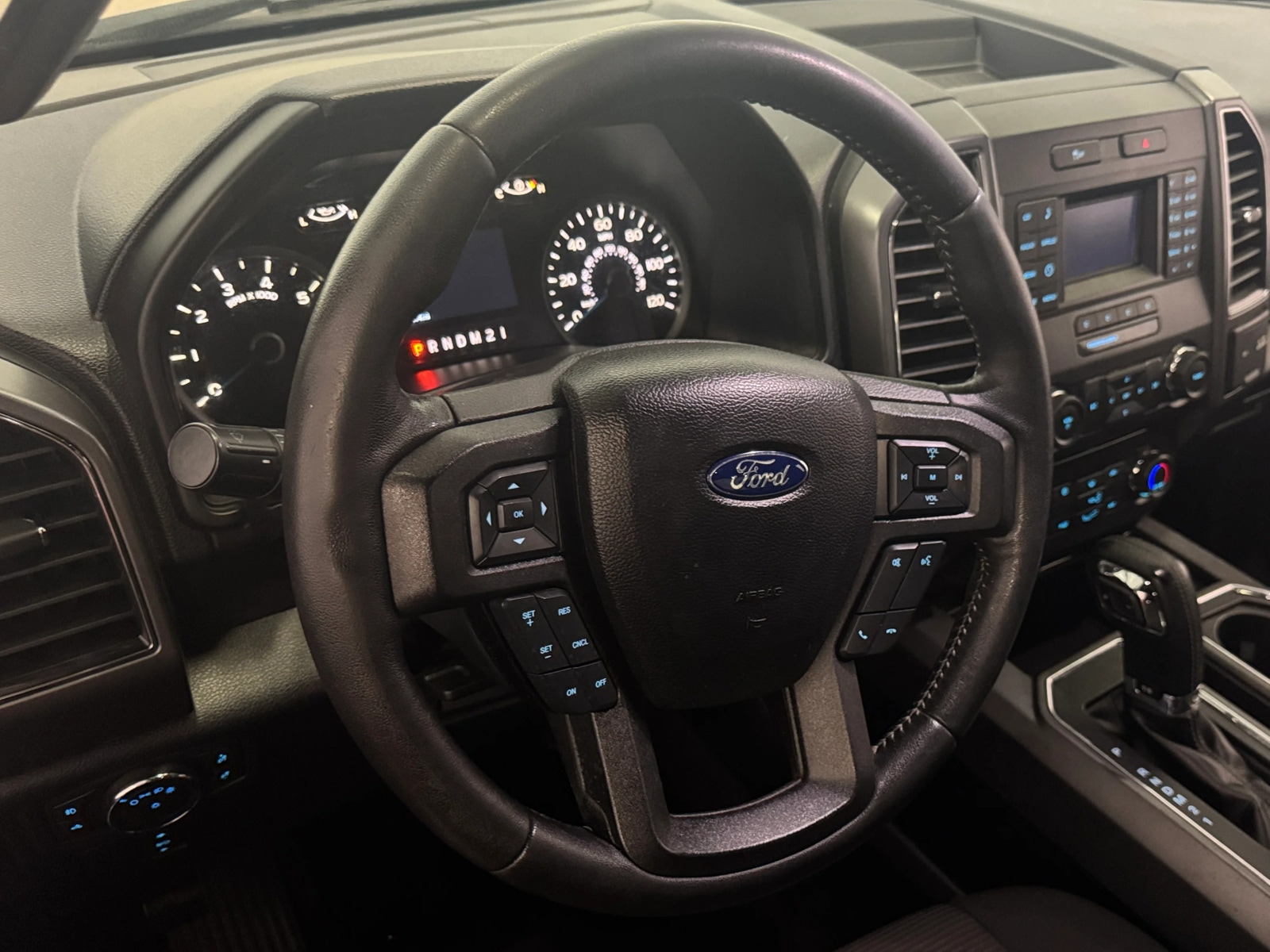 Thumbnail: 2017 Ford Econoline - 5