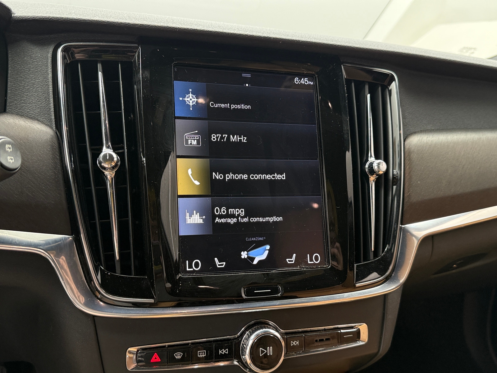 Thumbnail: 2019 Volvo V90 - 4