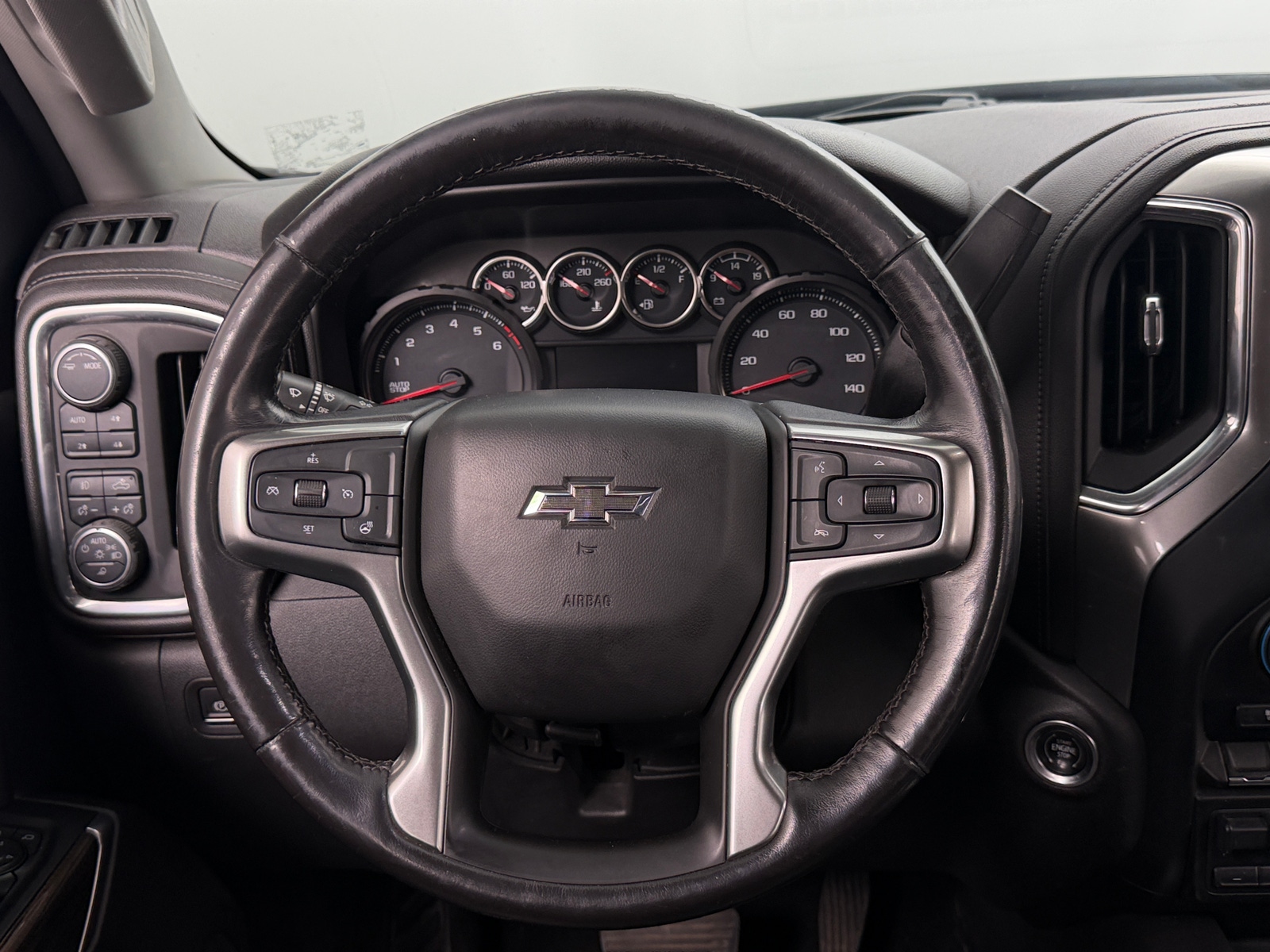 Thumbnail: 2020 Chevrolet Silverado 1500 - 5