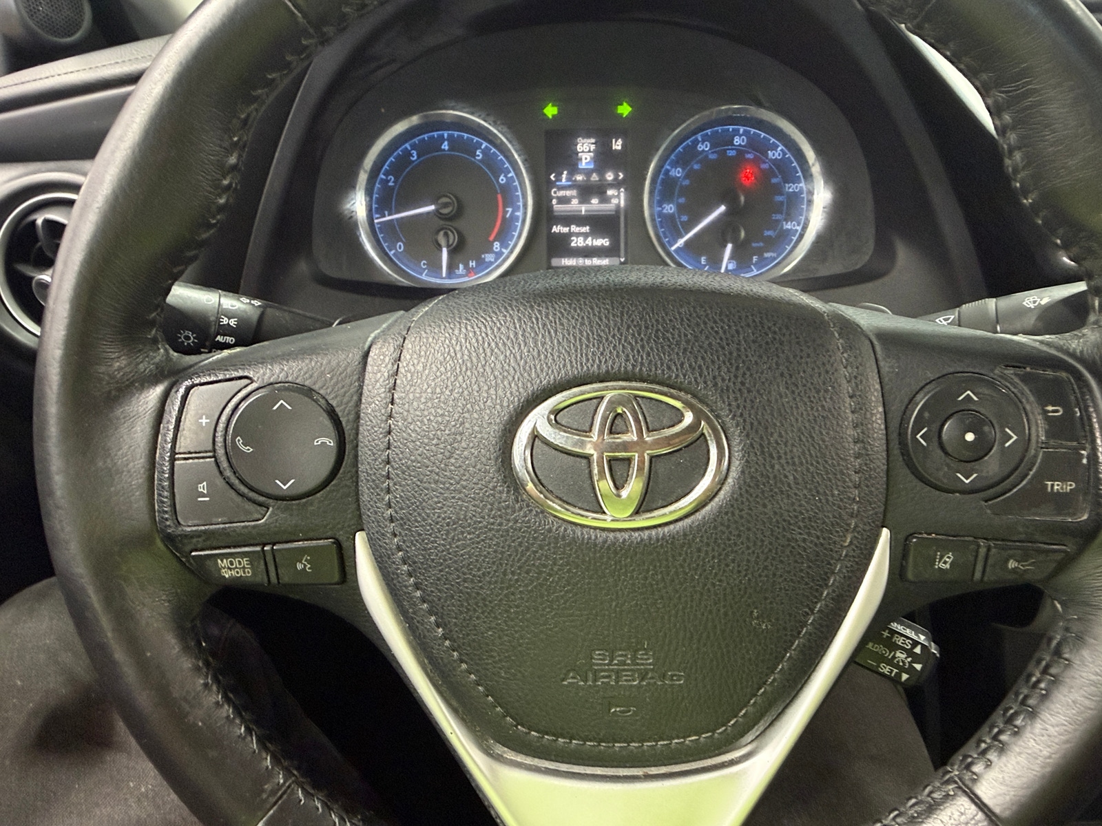 Thumbnail: 2017 Toyota Corolla - 5