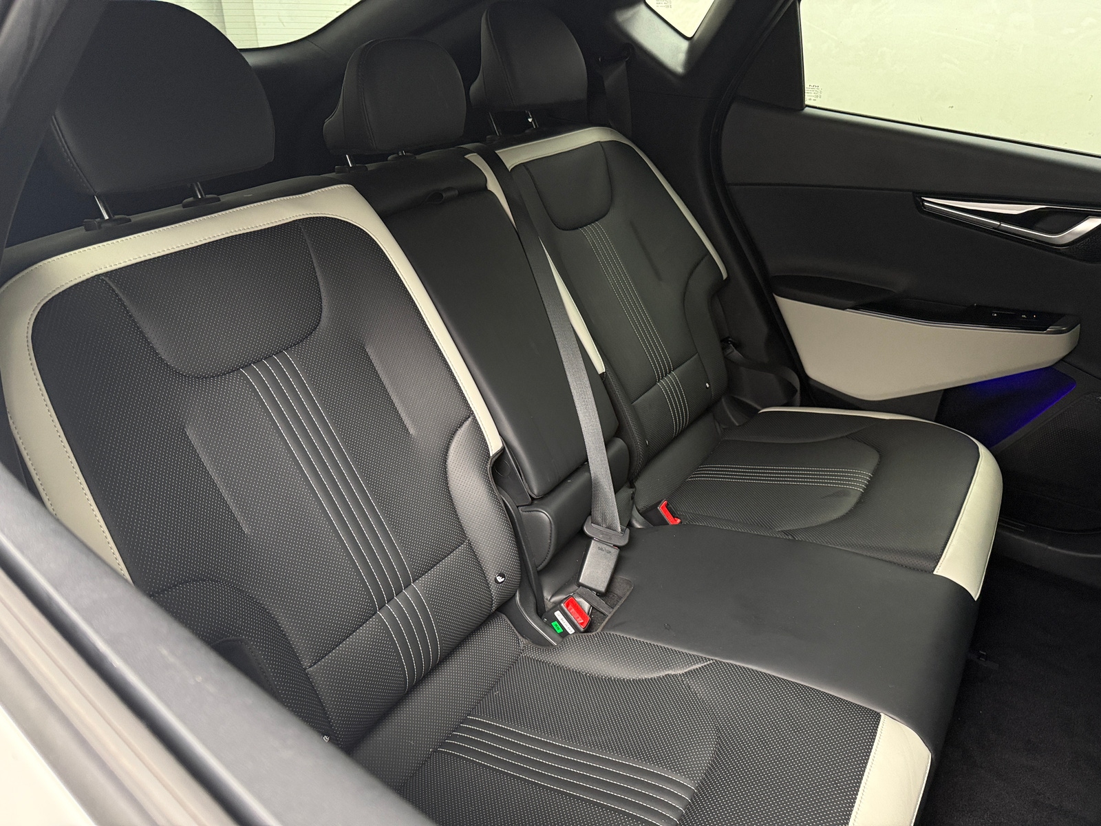 Thumbnail: 2023 Kia EV6 - 5