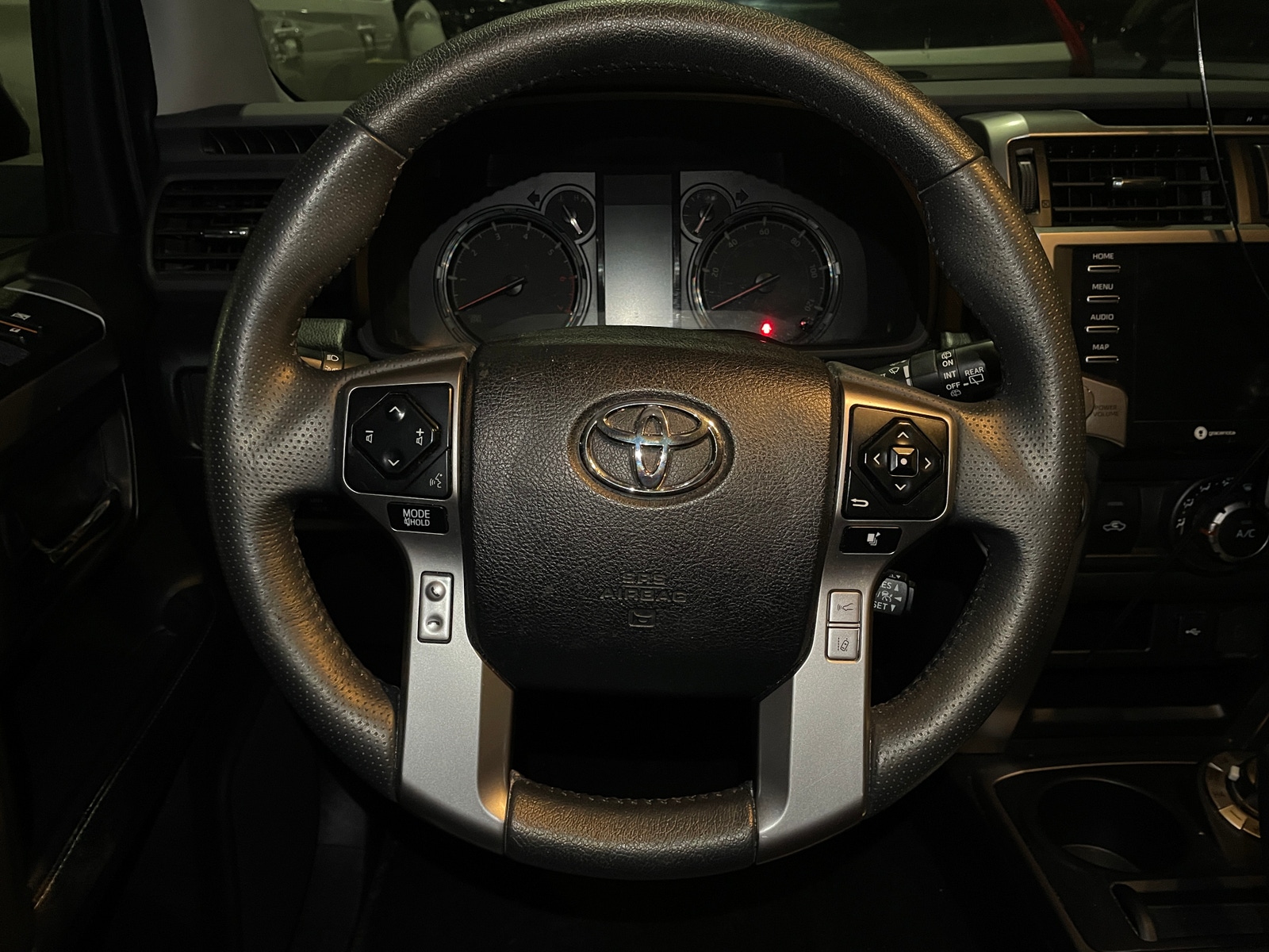 Thumbnail: 2022 Toyota 4Runner - 4