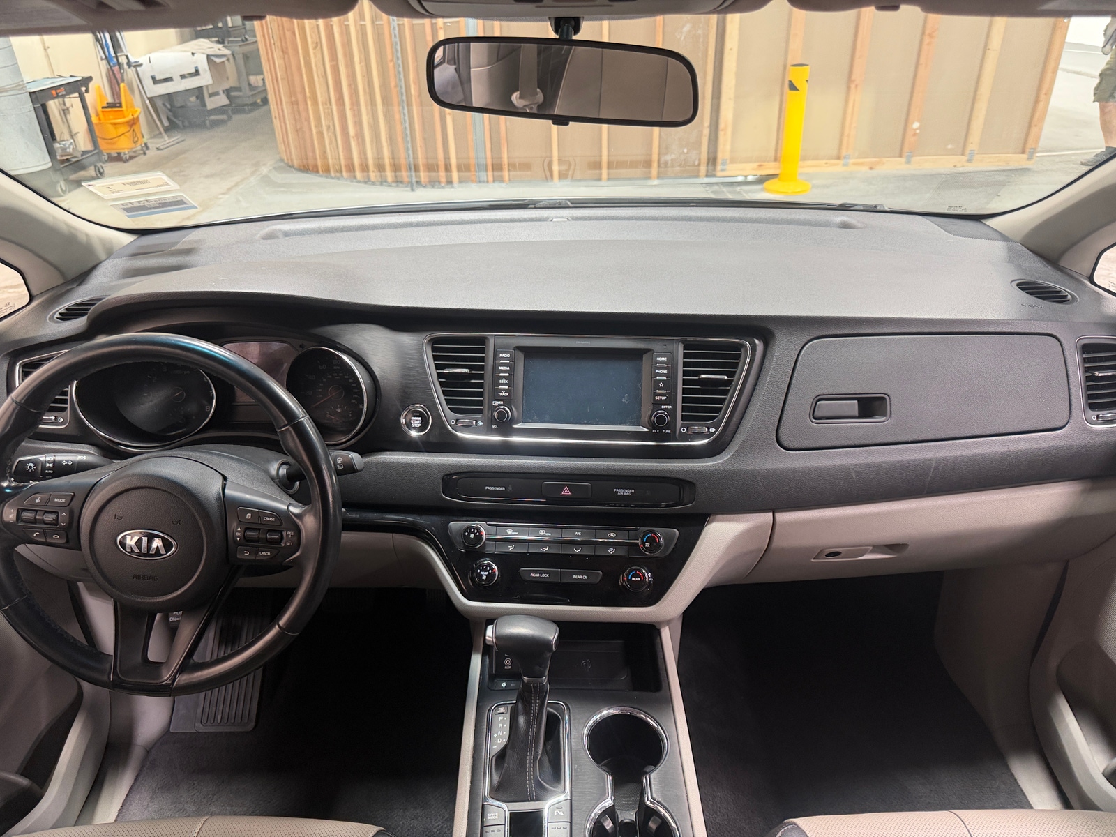 Thumbnail: 2019 Kia Sedona - 2